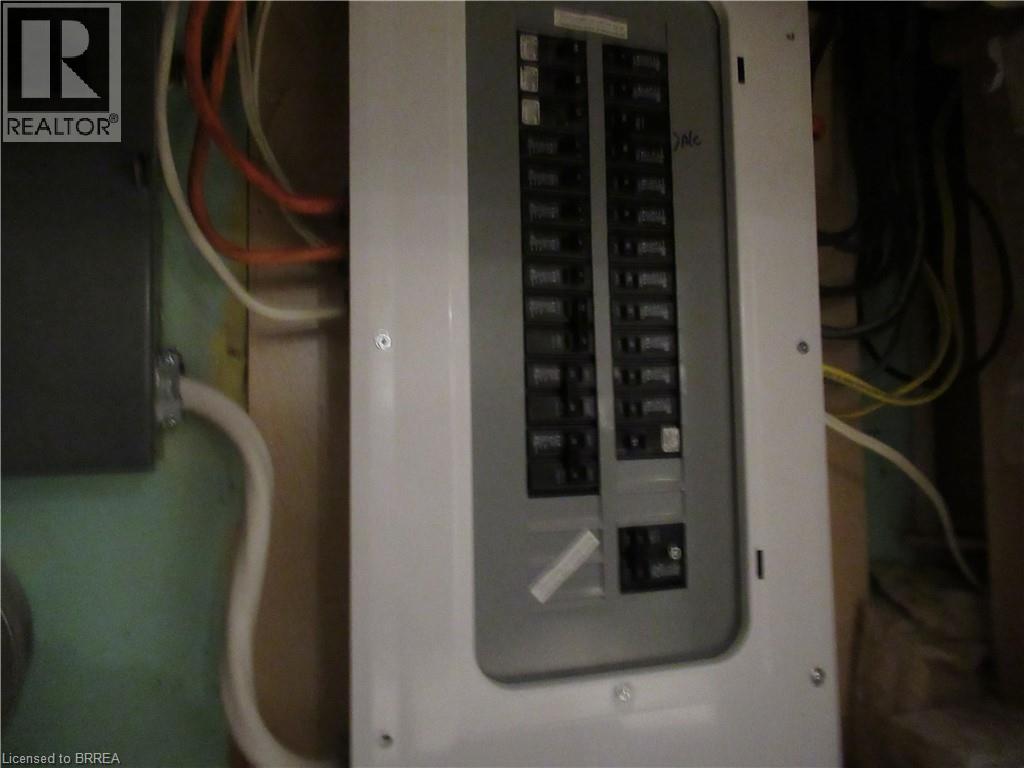 140 Grand Street, Brantford, Ontario  N3R 4B7 - Photo 12 - 40775380