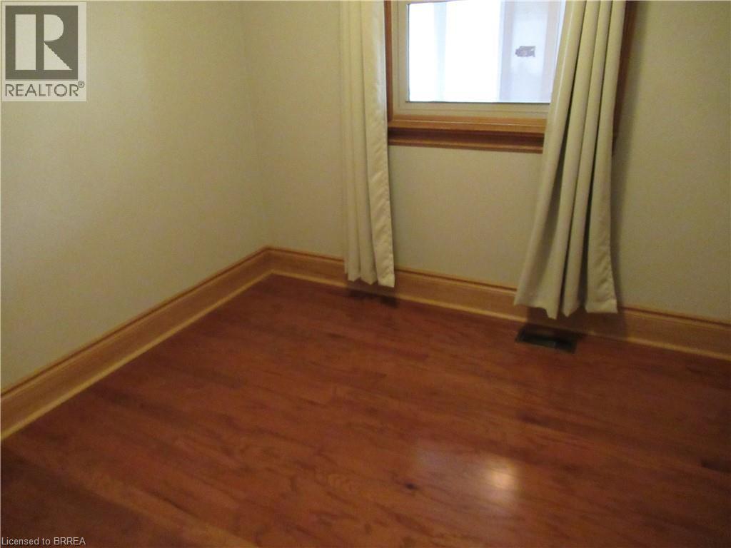 140 Grand Street, Brantford, Ontario  N3R 4B7 - Photo 6 - 40775380