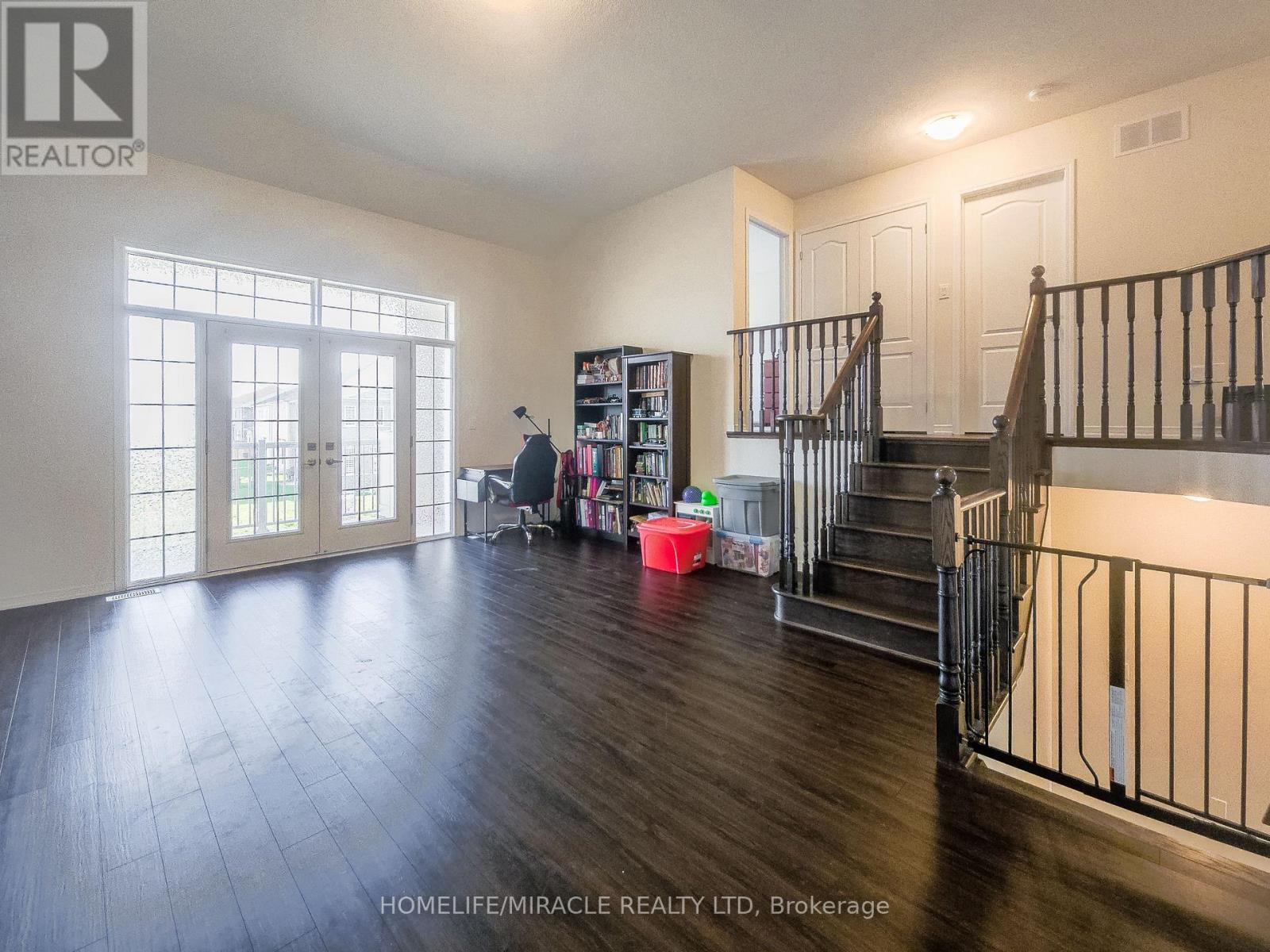 48 Esther Crescent, Thorold, Ontario  L3B 0G2 - Photo 14 - X12517984