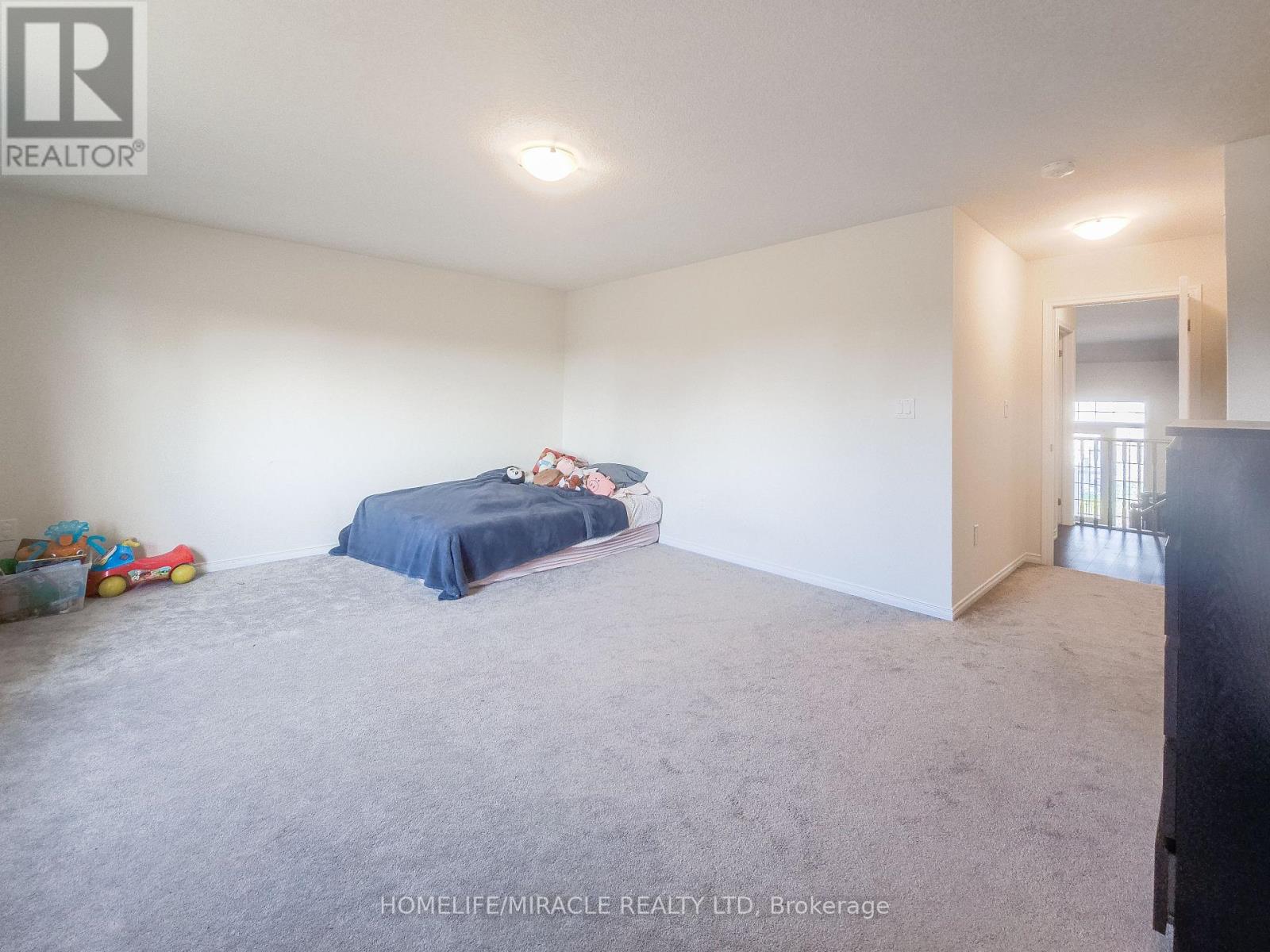 48 Esther Crescent, Thorold, Ontario  L3B 0G2 - Photo 18 - X12517984