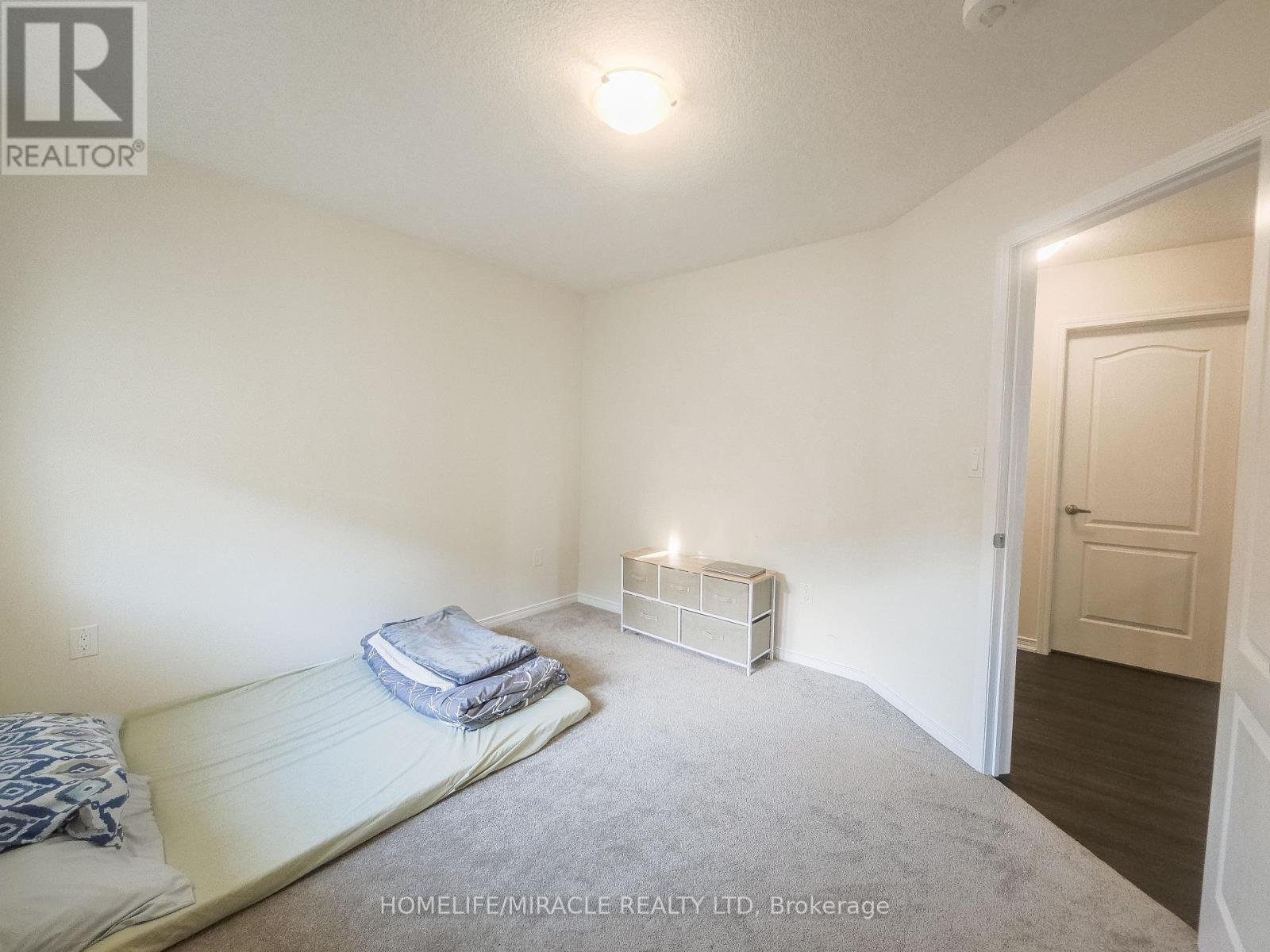 48 Esther Crescent, Thorold, Ontario  L3B 0G2 - Photo 25 - X12517984