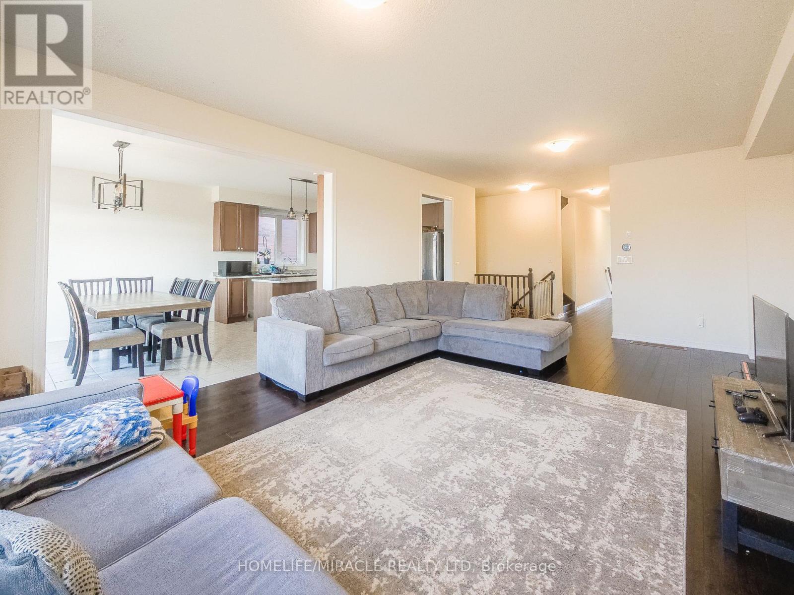 48 Esther Crescent, Thorold, Ontario  L3B 0G2 - Photo 7 - X12517984