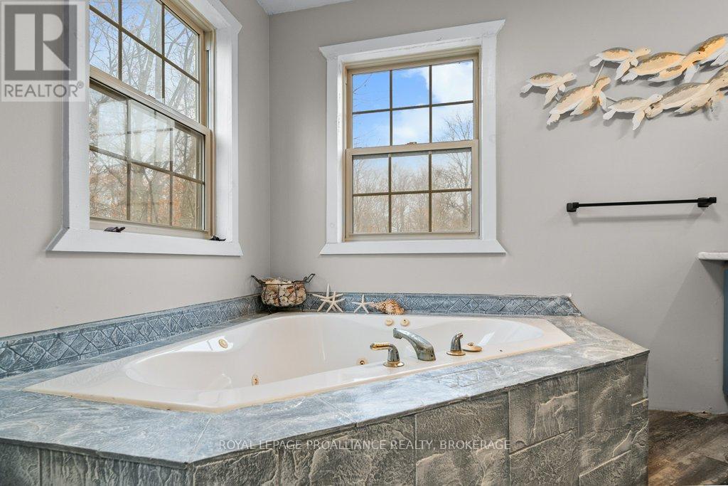 1157 Townline Road, Frontenac, Ontario K0H 2P0 - Photo 28 - X12517542