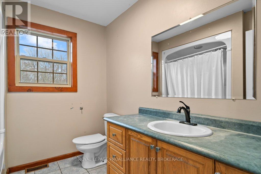 1157 Townline Road, Frontenac, Ontario K0H 2P0 - Photo 33 - X12517542