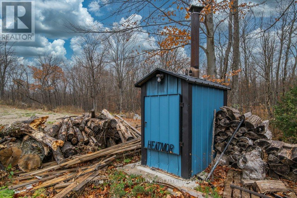 1157 Townline Road, Frontenac, Ontario K0H 2P0 - Photo 43 - X12517542