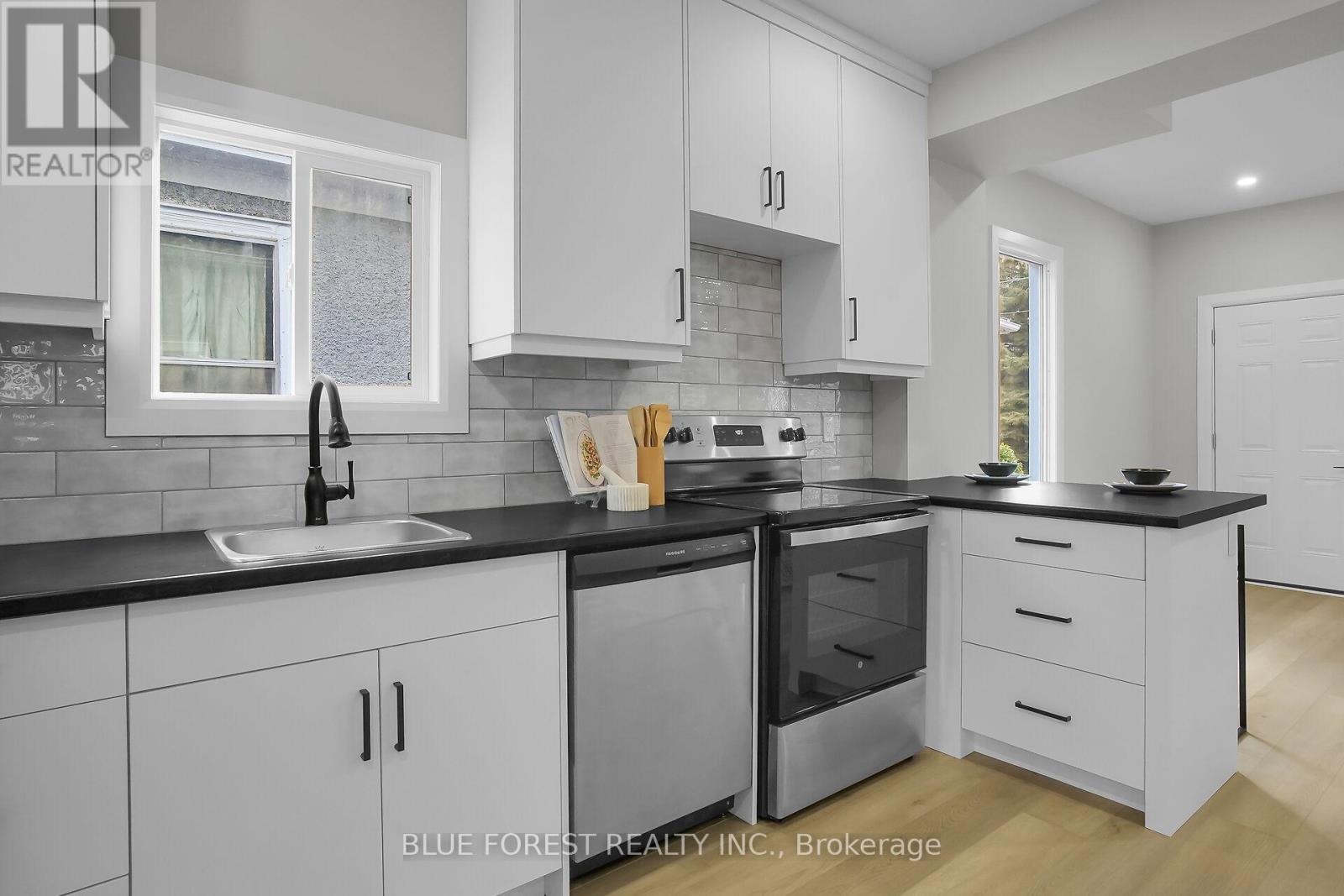 10 Josephine Street, London South, Ontario N5Z 3N6 - Photo 10 - X12509332