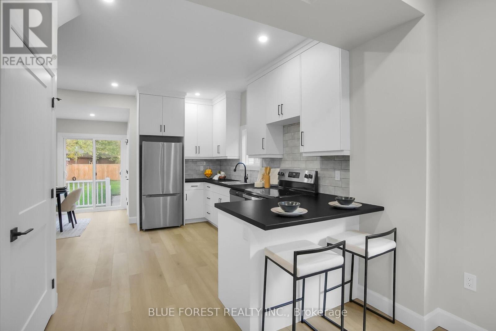 10 Josephine Street, London South, Ontario N5Z 3N6 - Photo 8 - X12509332