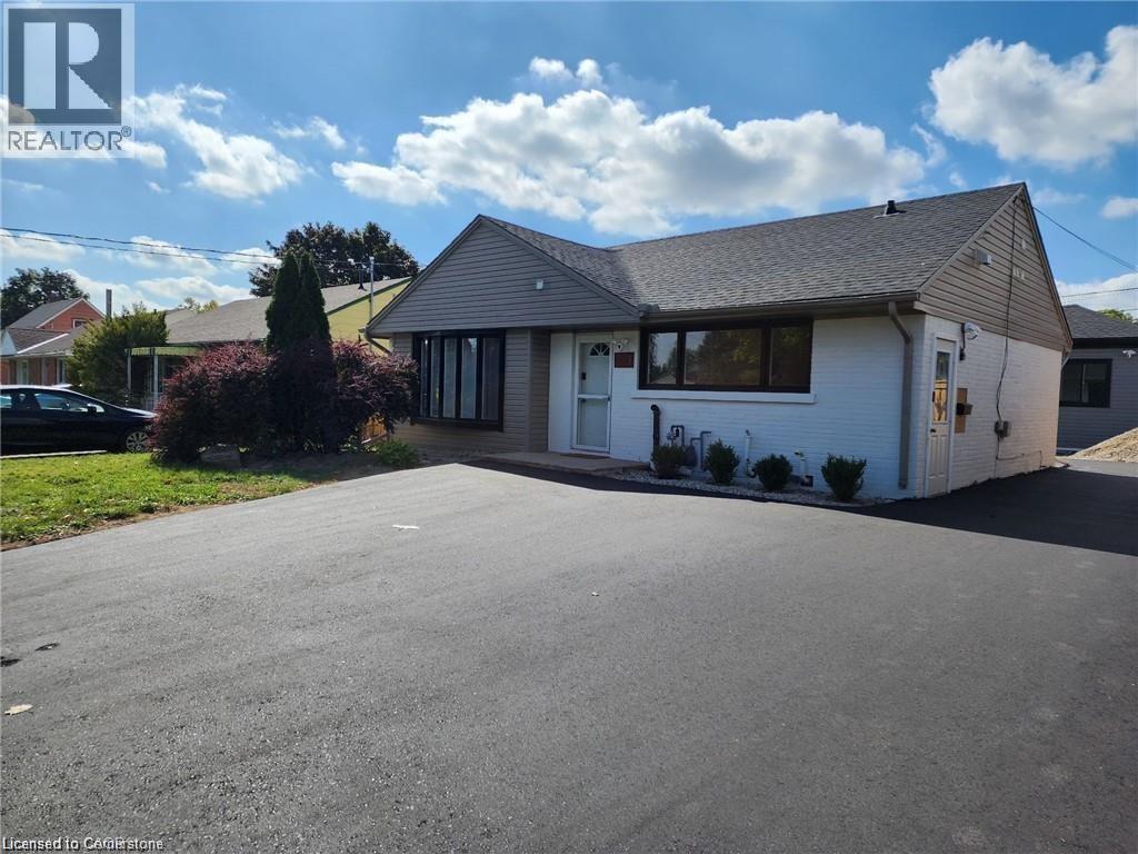 261 Belmont Avenue W Unit# Lower, Kitchener, Ontario  N2M 1M3 - Photo 1 - 40786326