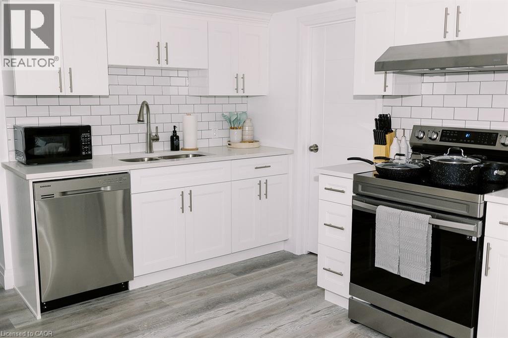 261 Belmont Avenue W Unit# Lower, Kitchener, Ontario  N2M 1M3 - Photo 4 - 40786326