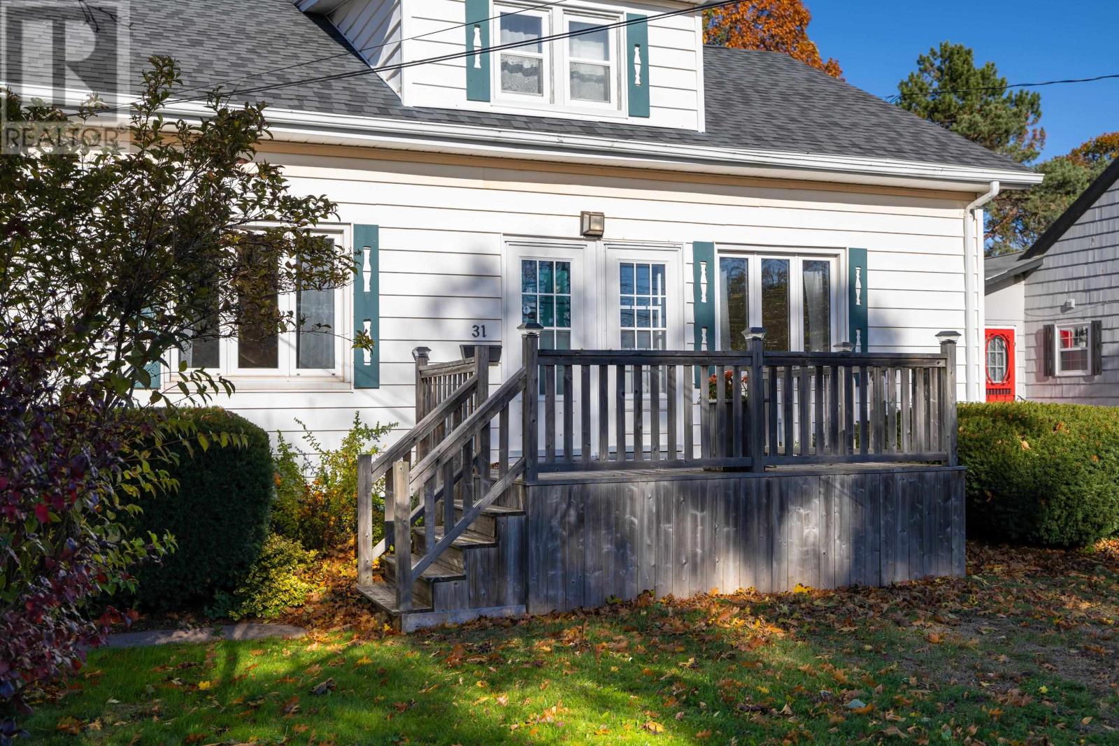 31 Gower Street, Charlottetown, Prince Edward Island  C1A 5V3 - Photo 4 - 202527440