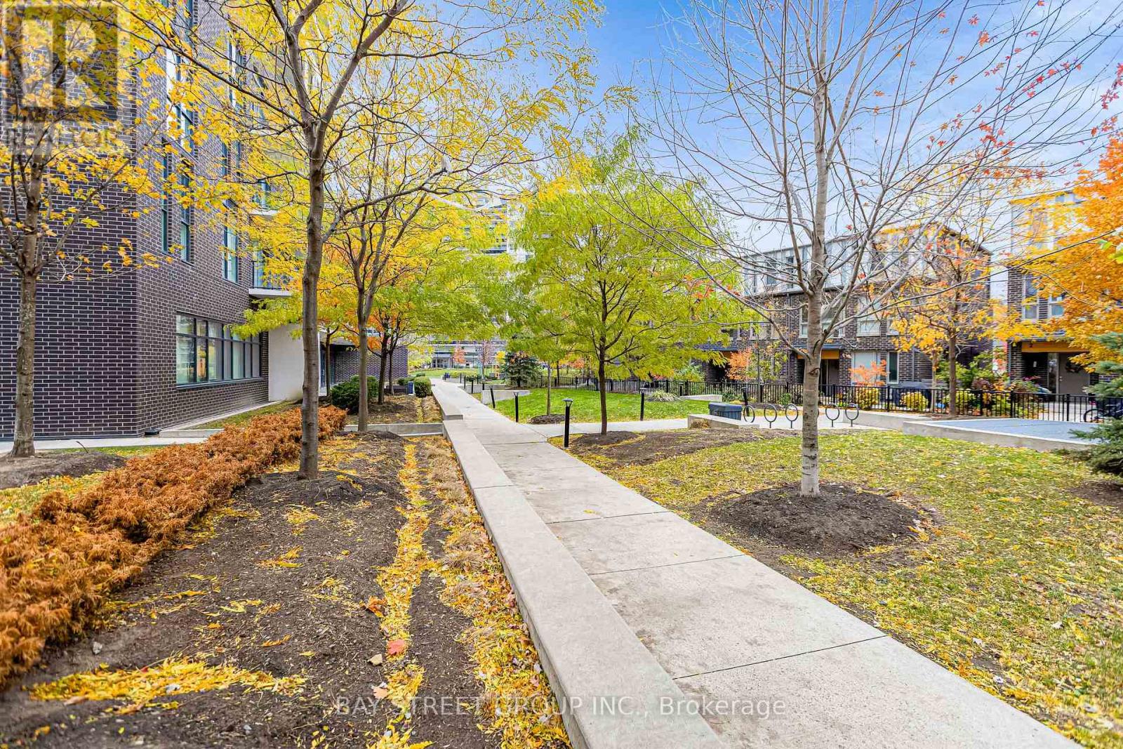 203 - 128 Fairview Mall Drive, Toronto, Ontario M2J 0E8 - Photo 5 - C12518190