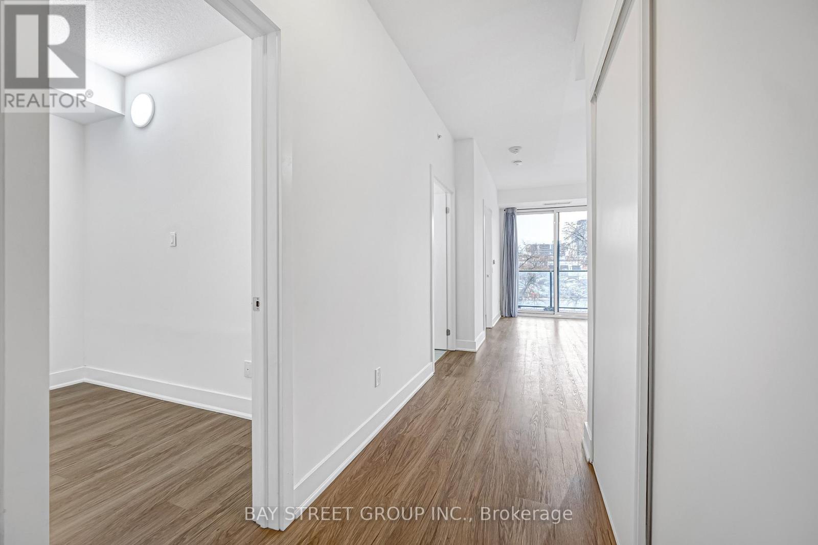 203 - 128 Fairview Mall Drive, Toronto, Ontario M2J 0E8 - Photo 9 - C12518190