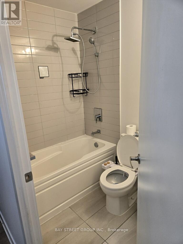 2512 - 5180 Yonge Street, Toronto, Ontario M2N 5P6 - Photo 12 - C12518242