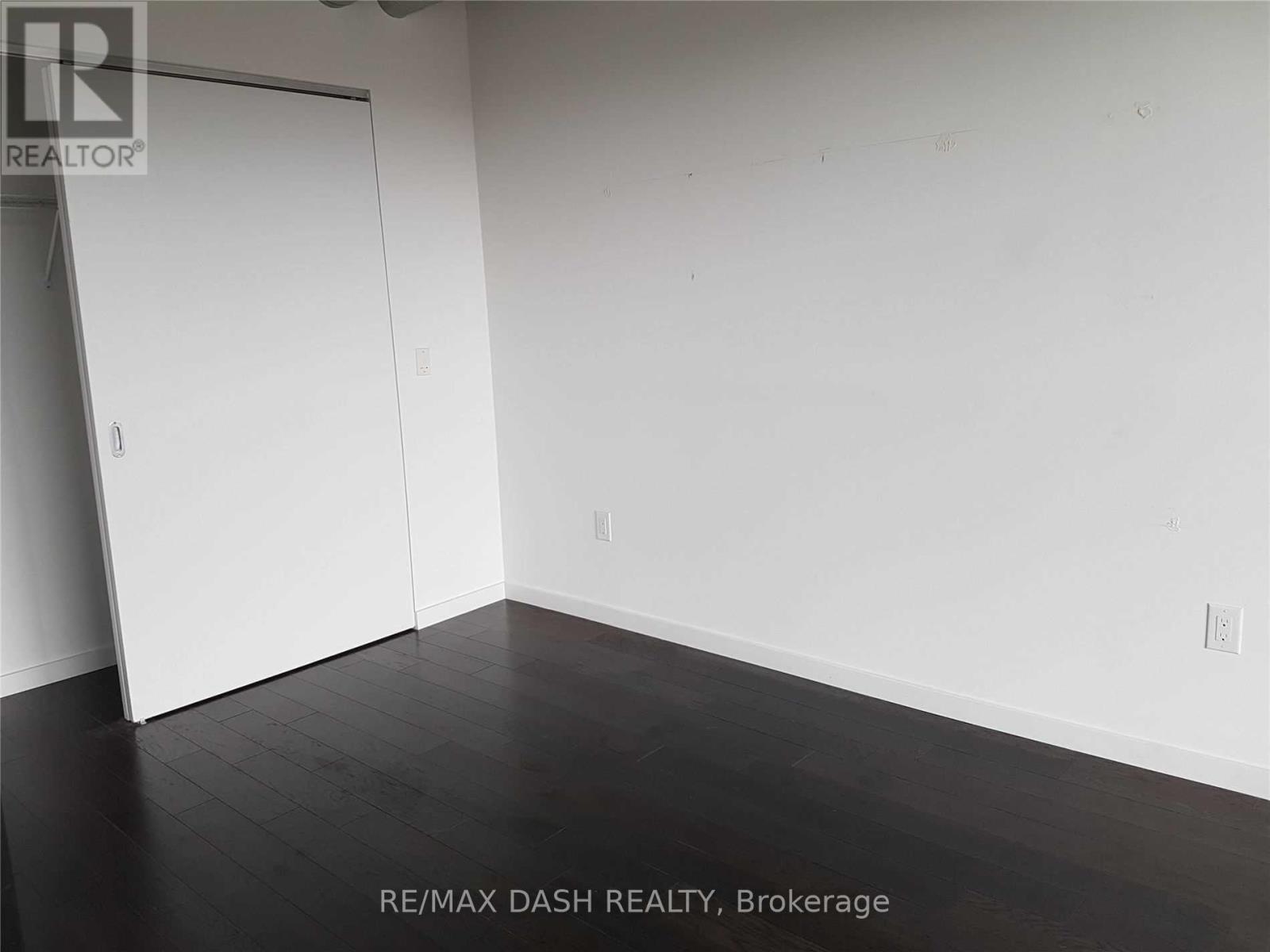 1106 - 32 Trolley Crescent, Toronto, Ontario M5A 0E8 - Photo 3 - C12518244