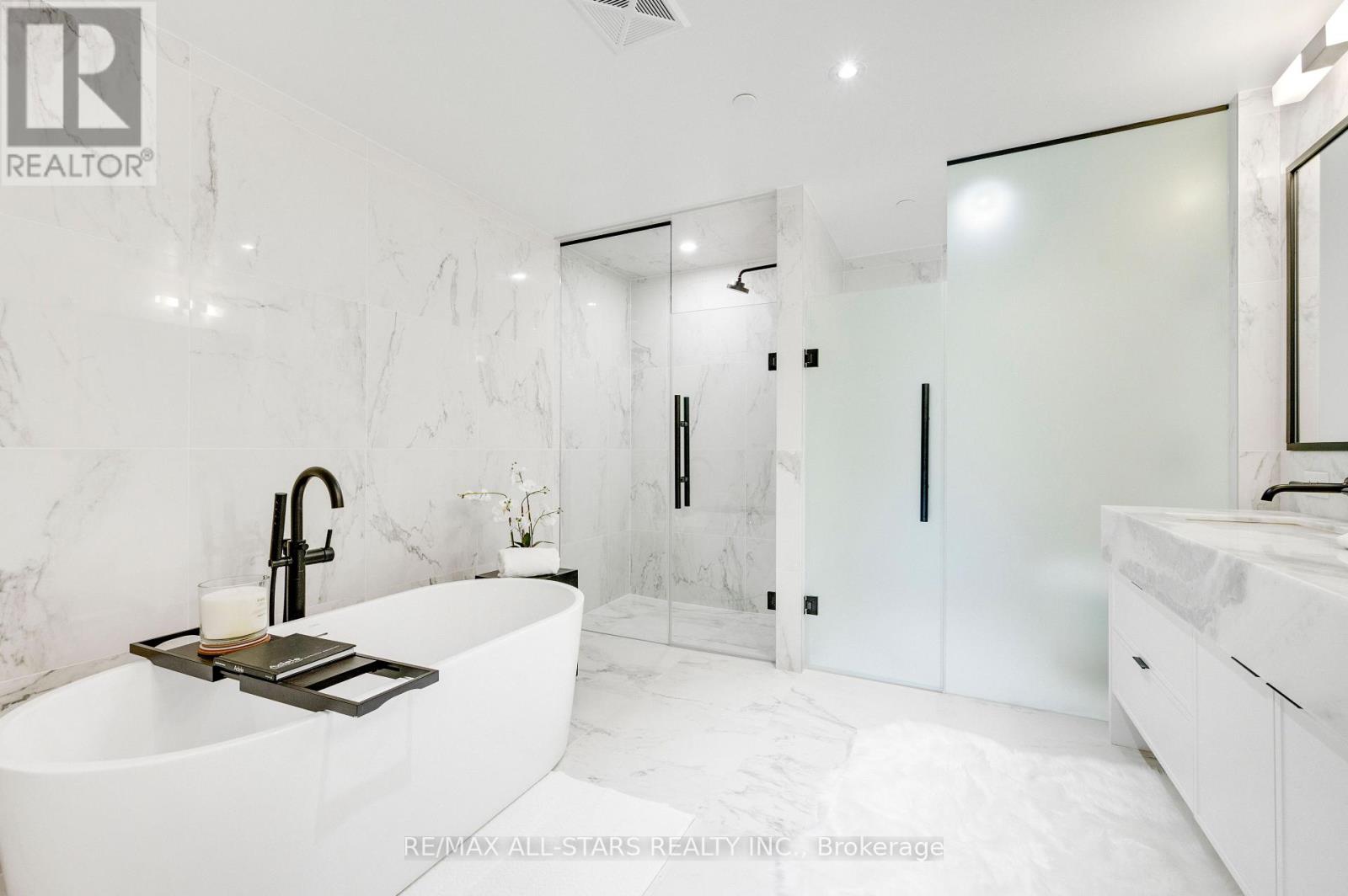 201 - 355 Bedford Park Avenue, Toronto, Ontario  M5M 0A5 - Photo 33 - C12518274