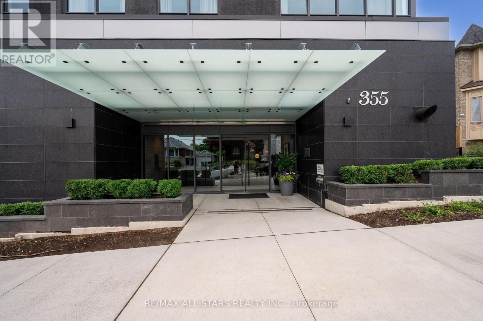 201 - 355 Bedford Park Avenue, Toronto, Ontario  M5M 0A5 - Photo 5 - C12518274