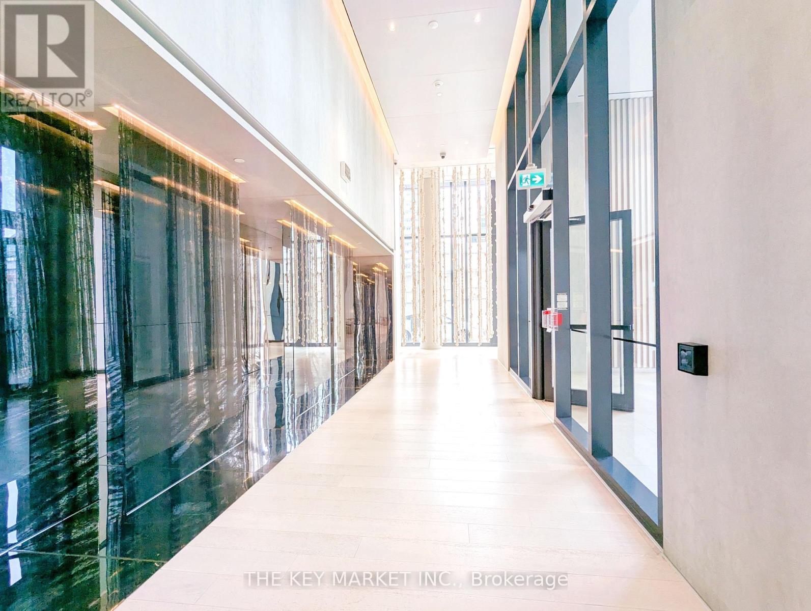 901 - 138 Downes Street, Toronto, Ontario  M5E 0E4 - Photo 3 - C12518282