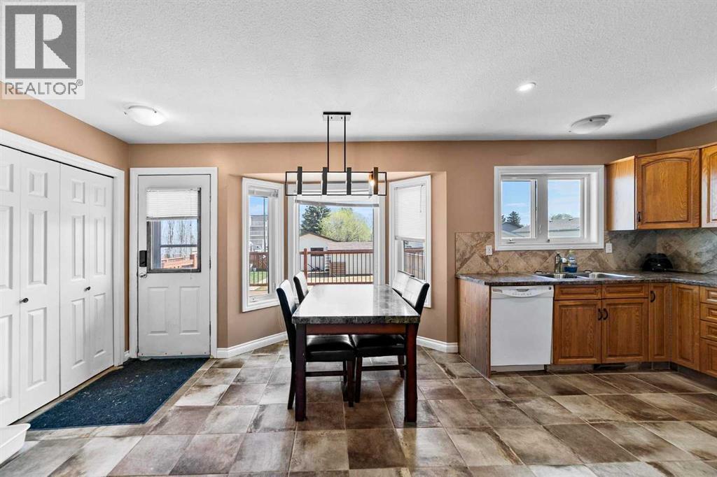 5419 53 Street, Camrose, Alberta  T4V 4N6 - Photo 12 - A2267600