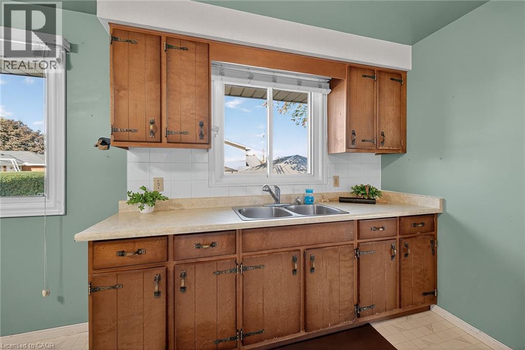 12 Athens Street, Hagersville, Ontario  N0A 1H0 - Photo 17 - 40775776