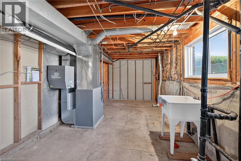 12 Athens Street, Hagersville, Ontario  N0A 1H0 - Photo 34 - 40775776