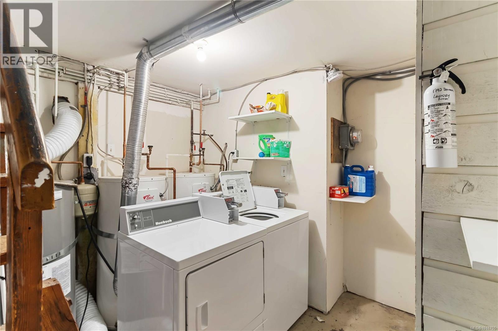 1742 Denman St, Victoria, British Columbia  V8R 1Y4 - Photo 42 - 1018755