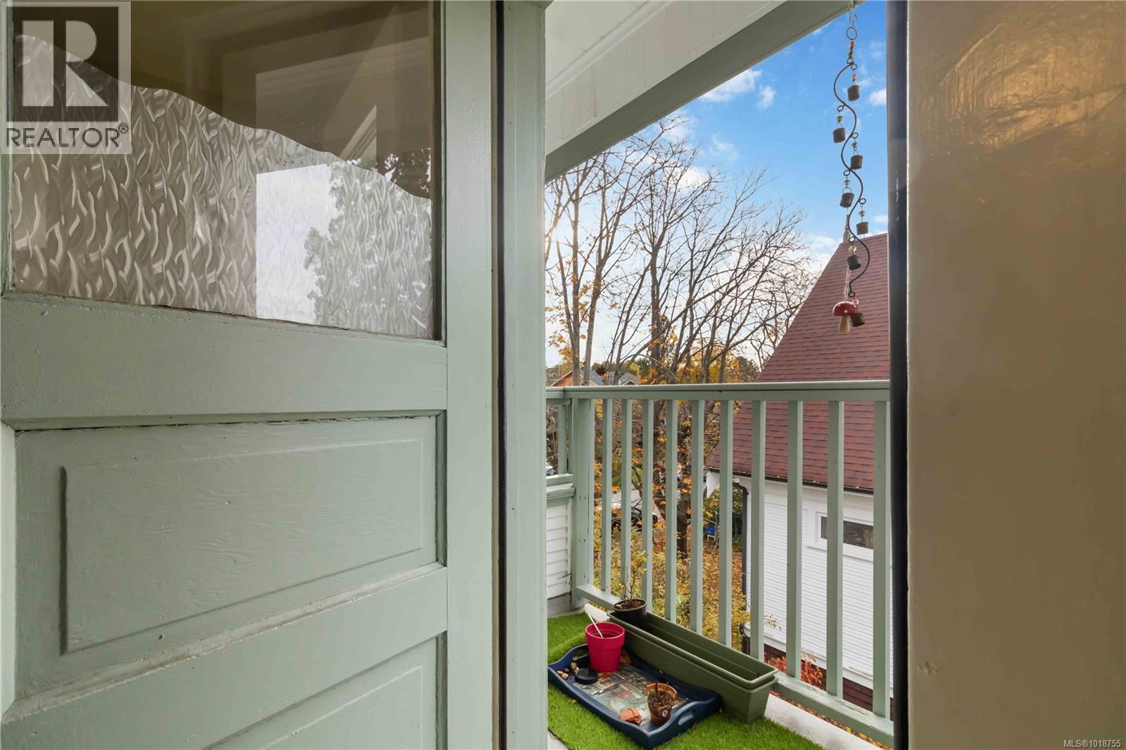 1742 Denman St, Victoria, British Columbia  V8R 1Y4 - Photo 21 - 1018755