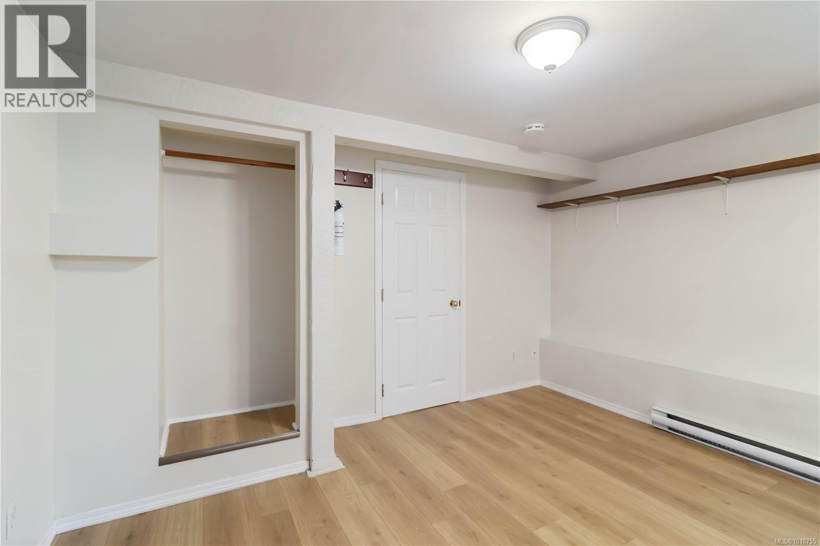 1742 Denman St, Victoria, British Columbia  V8R 1Y4 - Photo 30 - 1018755