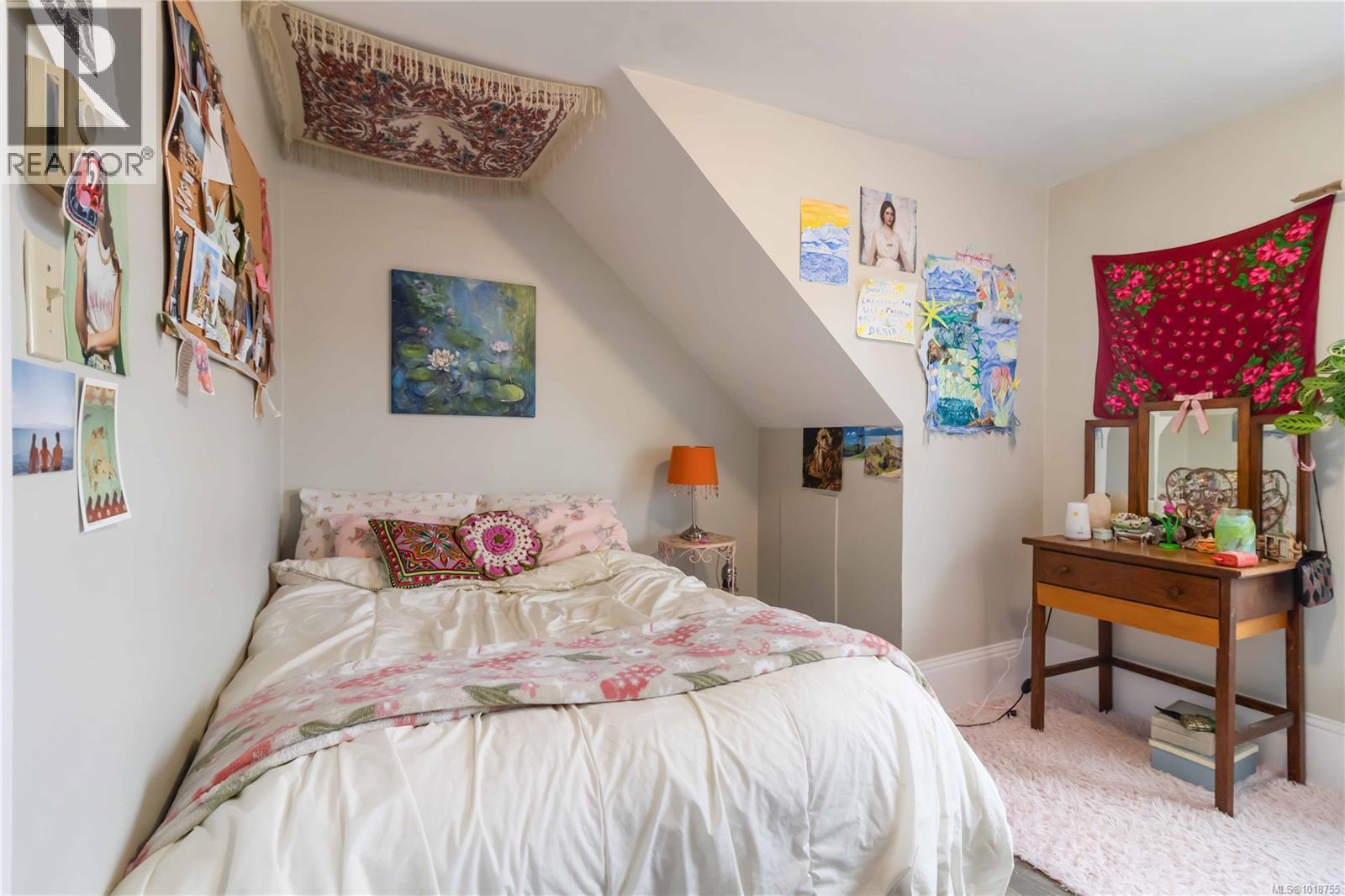 1742 Denman St, Victoria, British Columbia  V8R 1Y4 - Photo 22 - 1018755