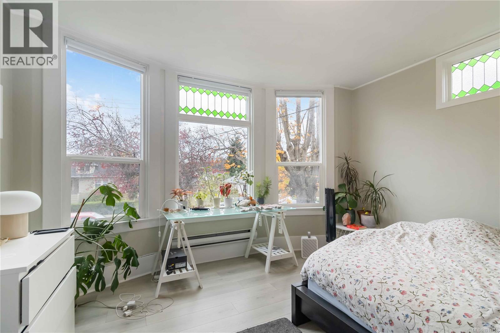 1742 Denman St, Victoria, British Columbia  V8R 1Y4 - Photo 11 - 1018755