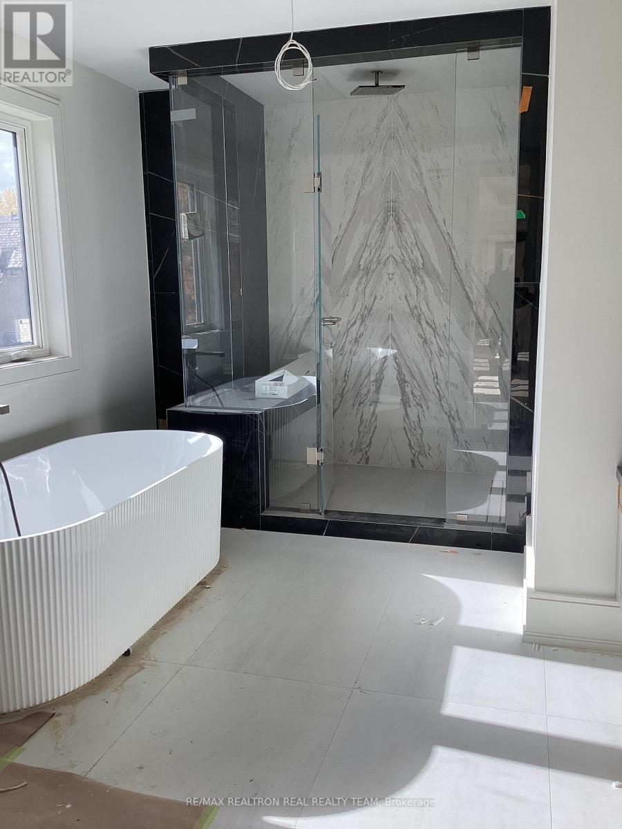 2 Palomino Crescent, Toronto, Ontario  M2K 1W1 - Photo 10 - C12493626