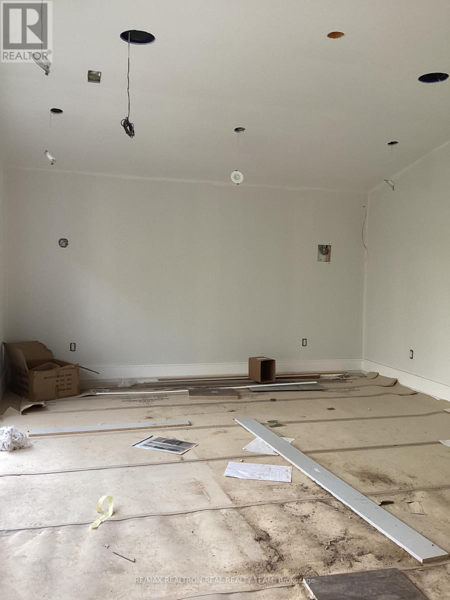 162 Church Avenue, Toronto, Ontario  M2N 4G5 - Photo 9 - C12493552