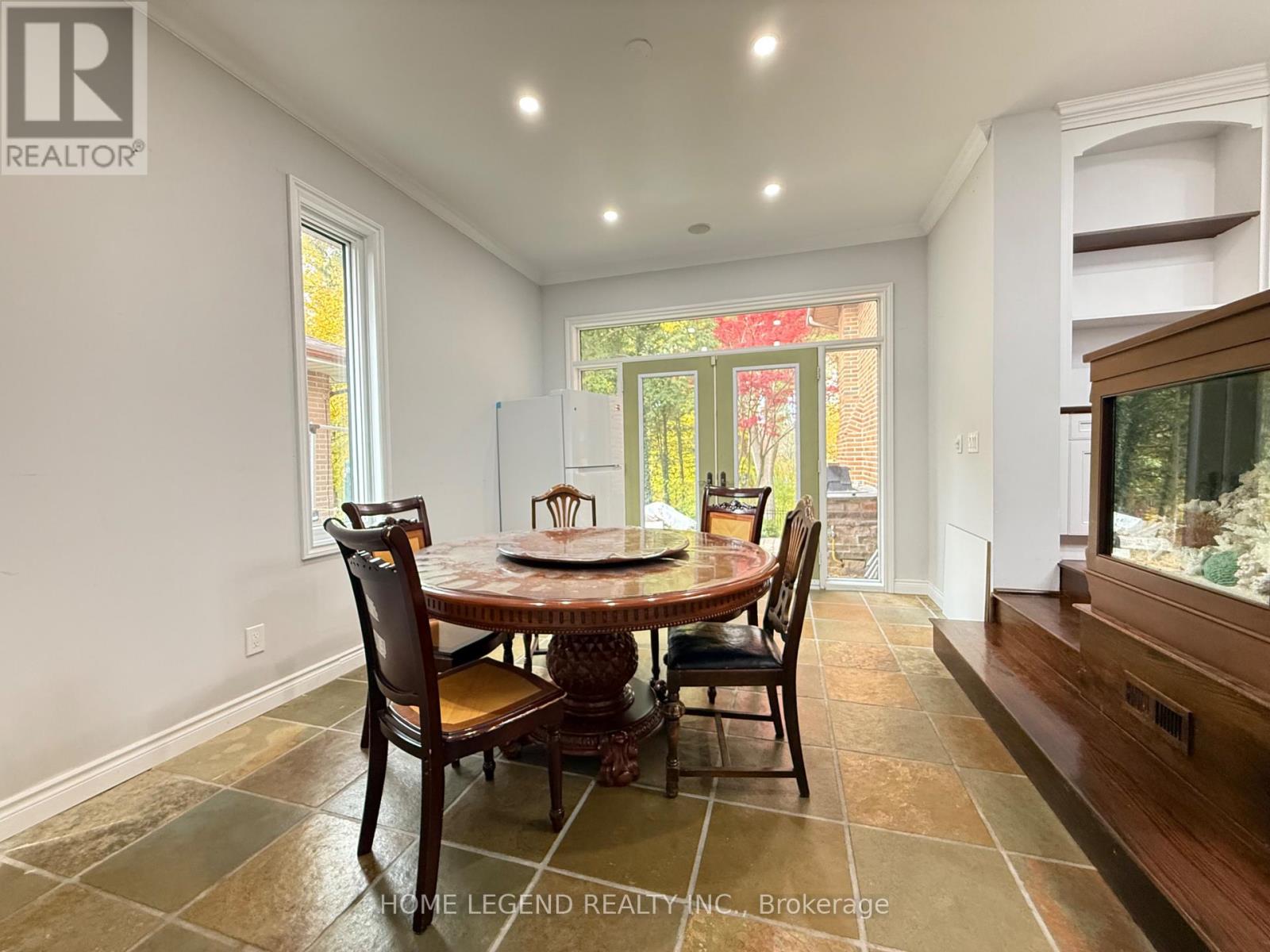 46 Hawksbury Drive, Toronto, Ontario M2K 1M5 - Photo 2 - C12517834