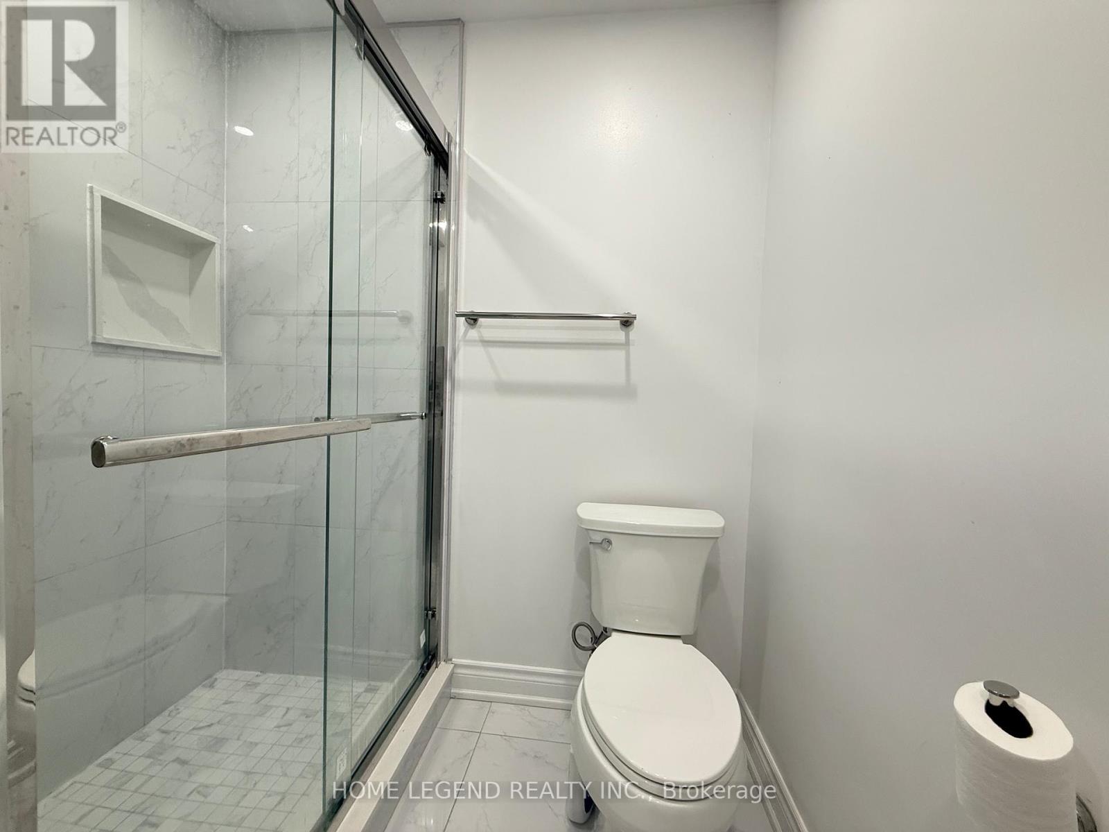 46 Hawksbury Drive, Toronto, Ontario M2K 1M5 - Photo 8 - C12517834