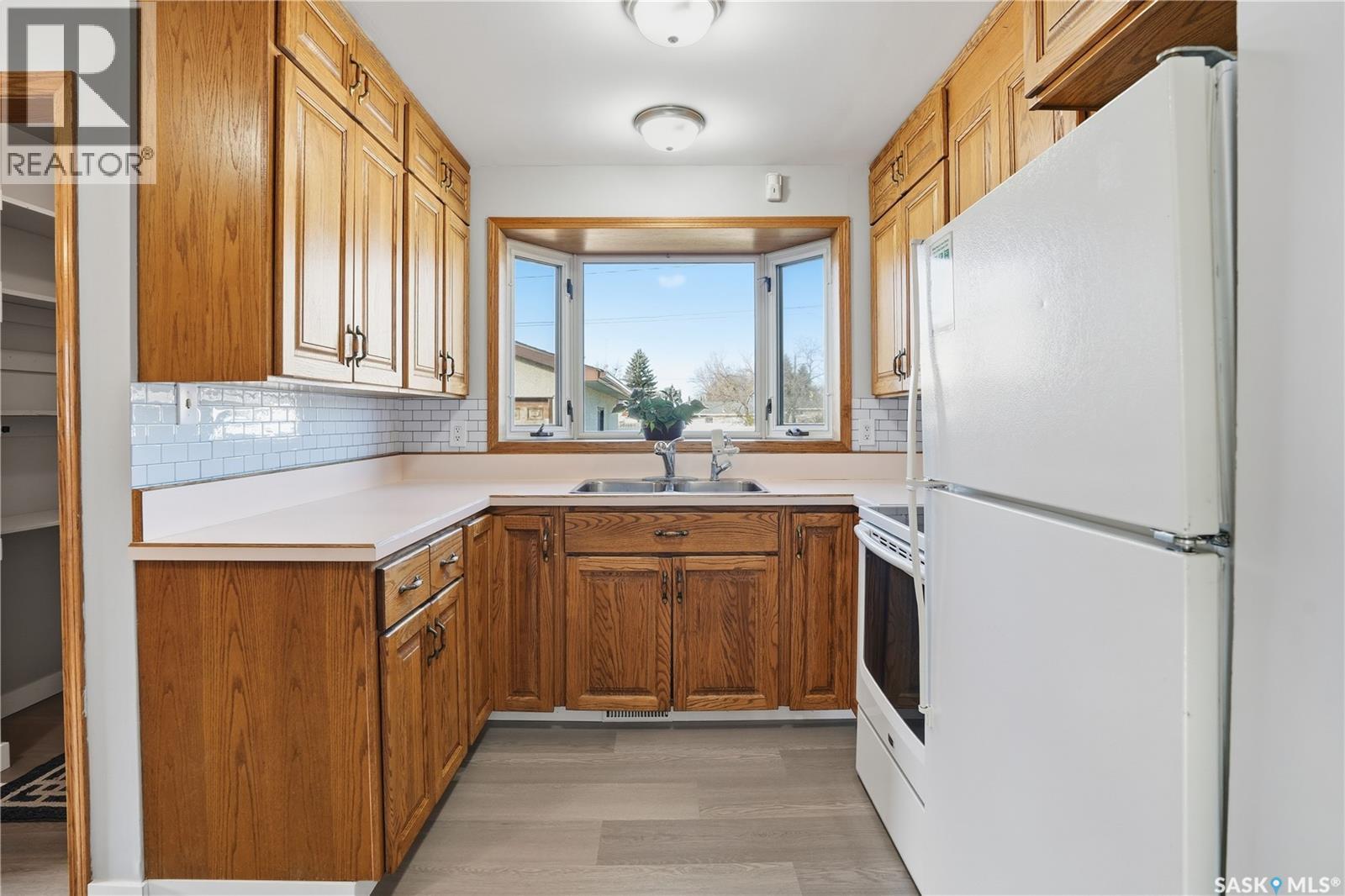 128 Yarnton Crescent, Regina, Saskatchewan  S4R 4A3 - Photo 14 - SK023570