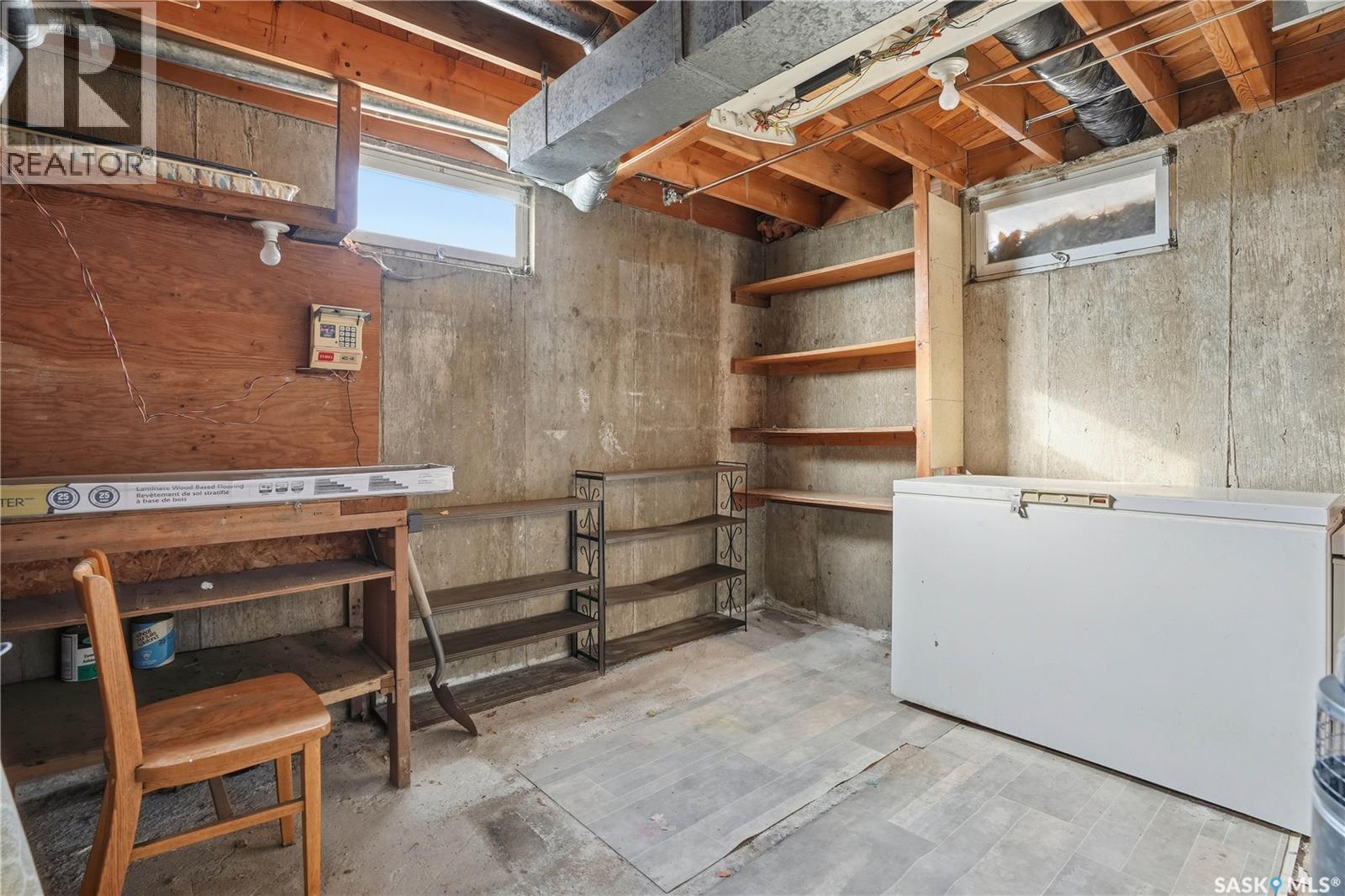 128 Yarnton Crescent, Regina, Saskatchewan  S4R 4A3 - Photo 34 - SK023570