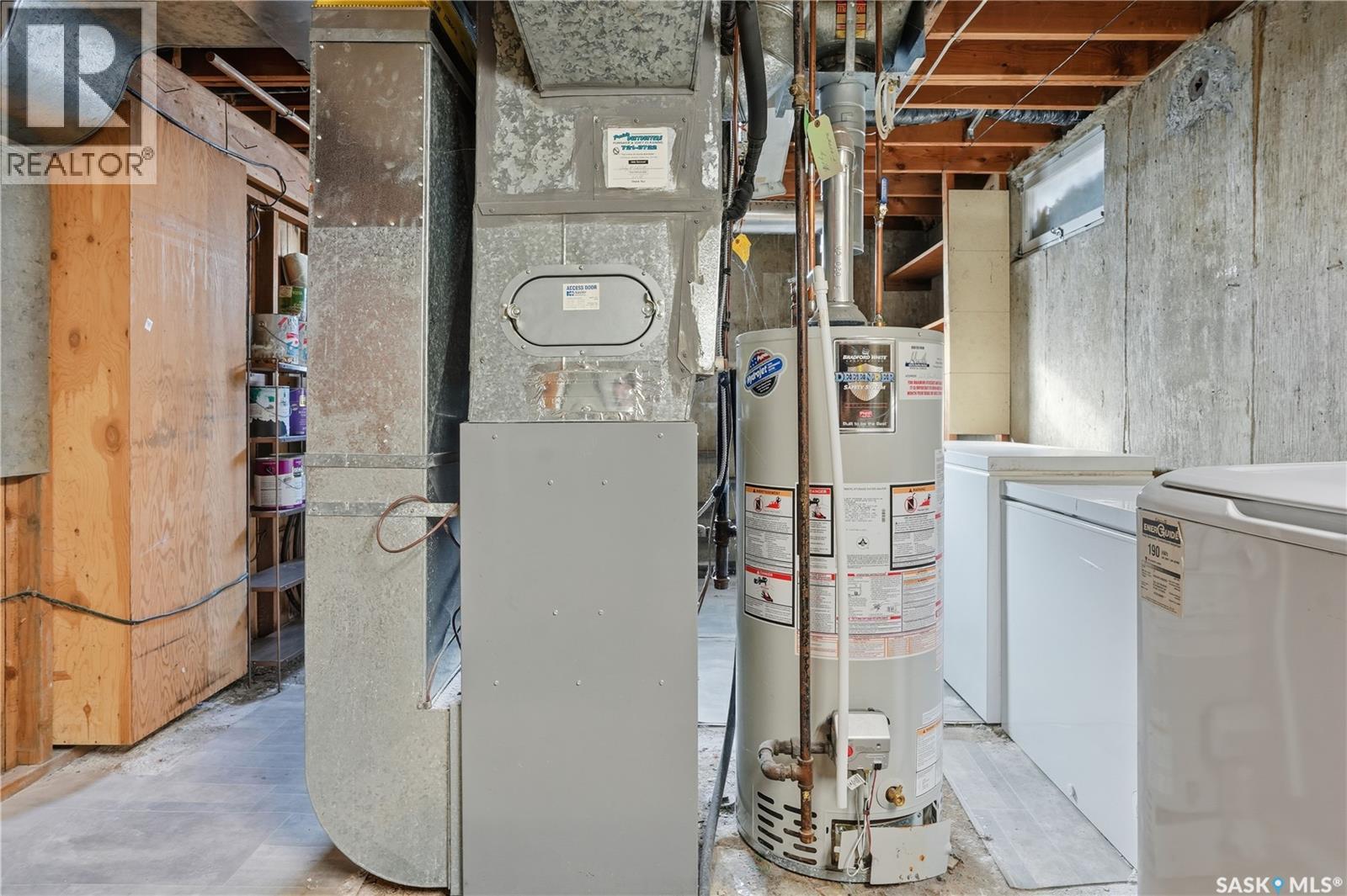 128 Yarnton Crescent, Regina, Saskatchewan  S4R 4A3 - Photo 35 - SK023570