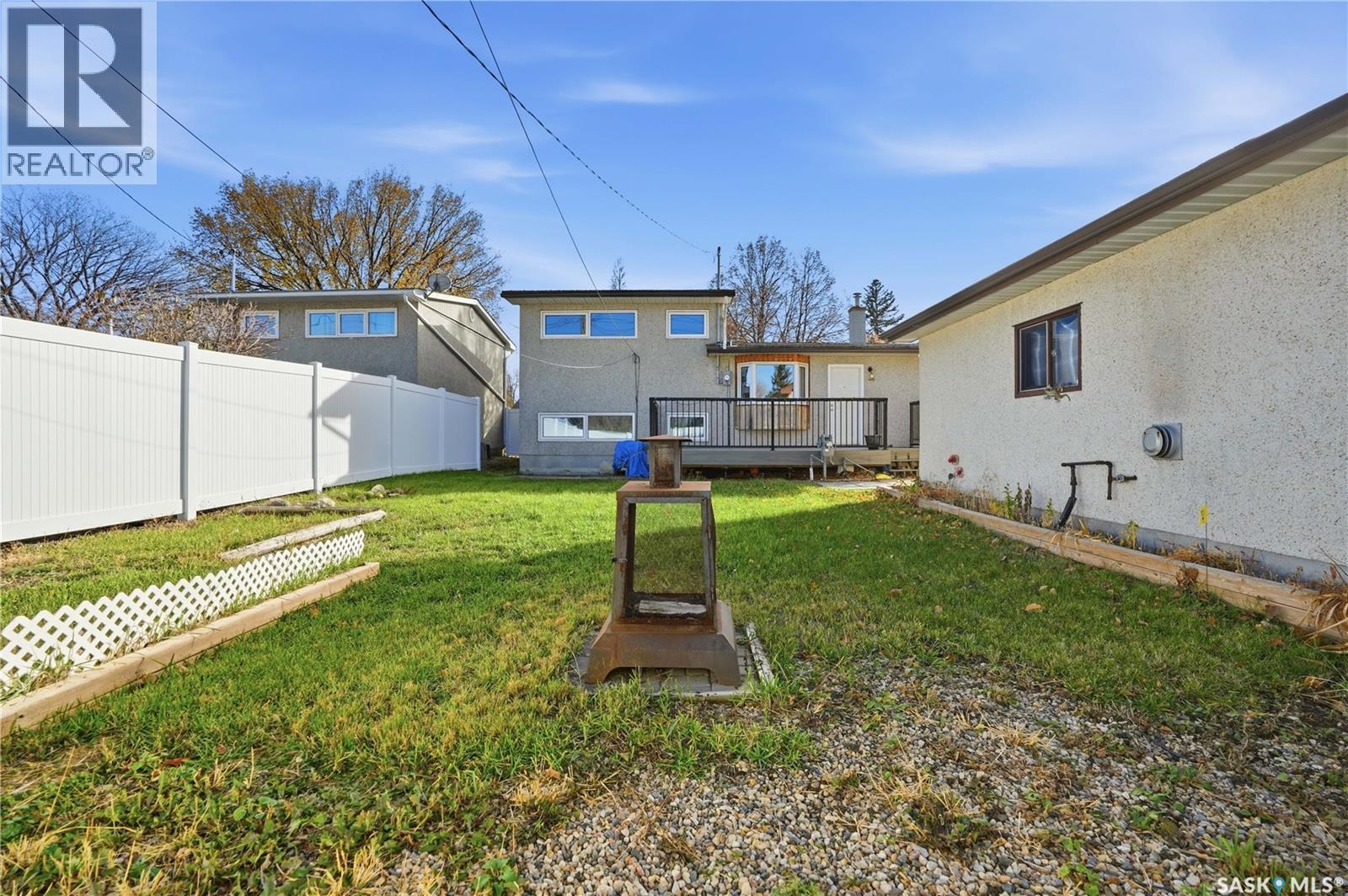 128 Yarnton Crescent, Regina, Saskatchewan  S4R 4A3 - Photo 41 - SK023570