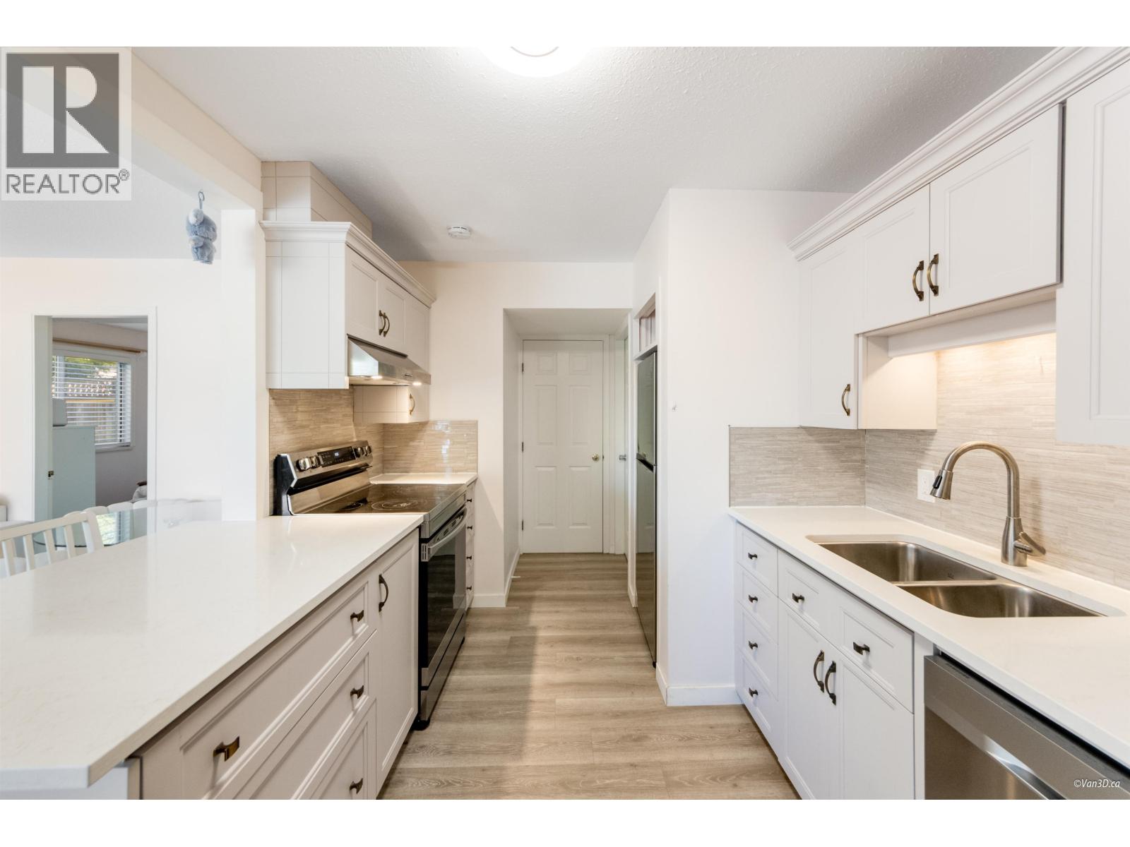 2287 Stafford Avenue, Port Coquitlam, British Columbia V3C 4X5 - Photo 21 - R3059891