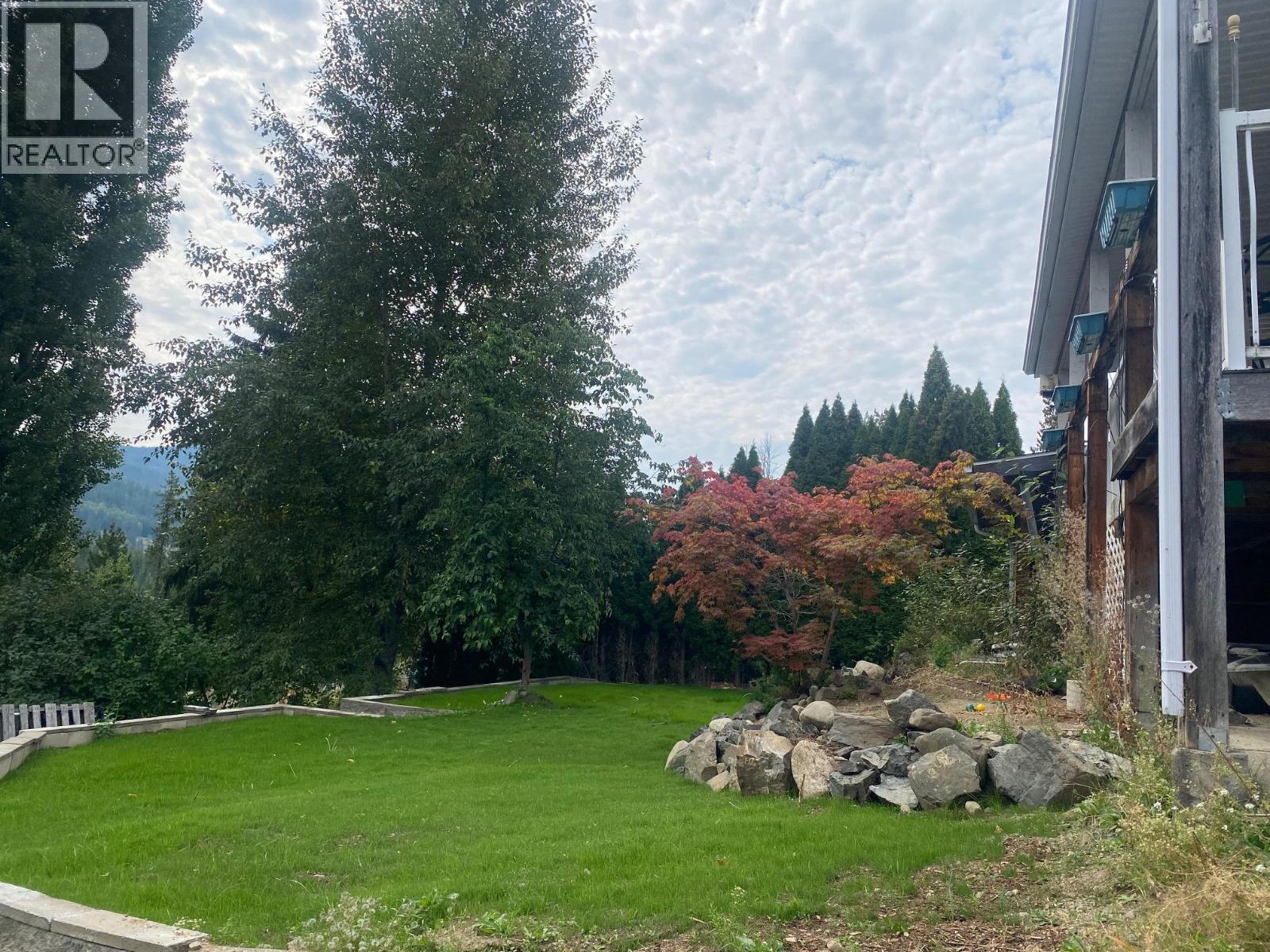 1768 First Street, Fruitvale, British Columbia  V0G 1L0 - Photo 33 - 10367550