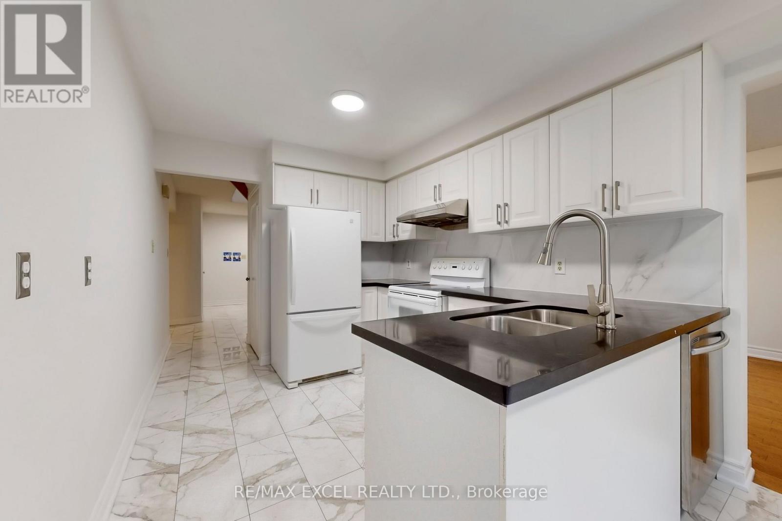 53 Sanwood Boulevard, Toronto, Ontario  M1V 3L6 - Photo 13 - E12517522