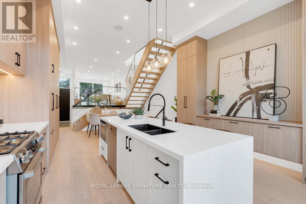 74b Floyd Avenue, Toronto, Ontario  M4K 2B5 - Photo 18 - E12518118