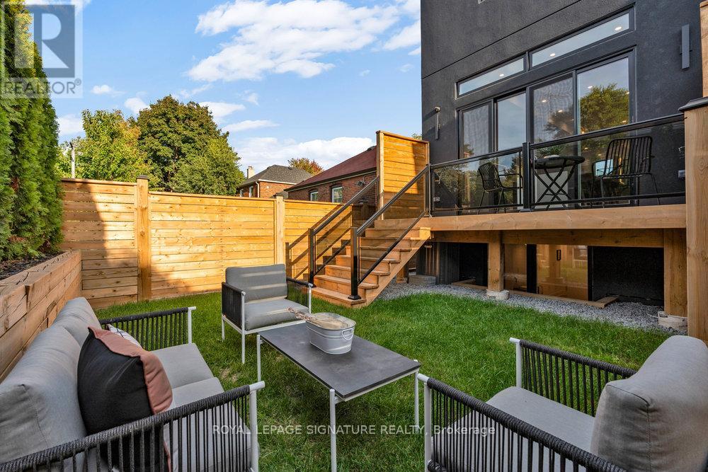 74b Floyd Avenue, Toronto, Ontario  M4K 2B5 - Photo 42 - E12518118