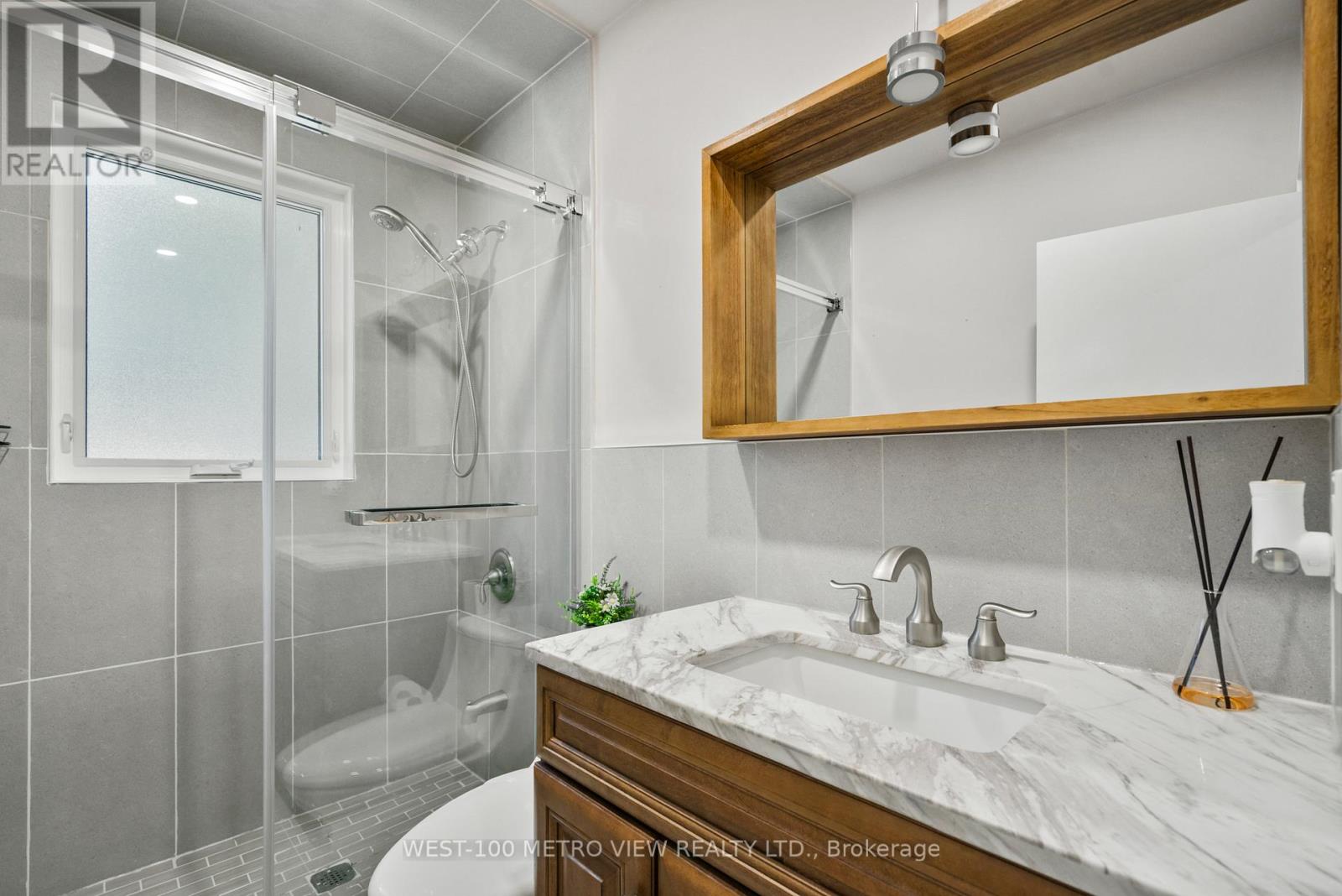 31 Rossford Road, Toronto, Ontario  M1R 4B2 - Photo 8 - E12518132