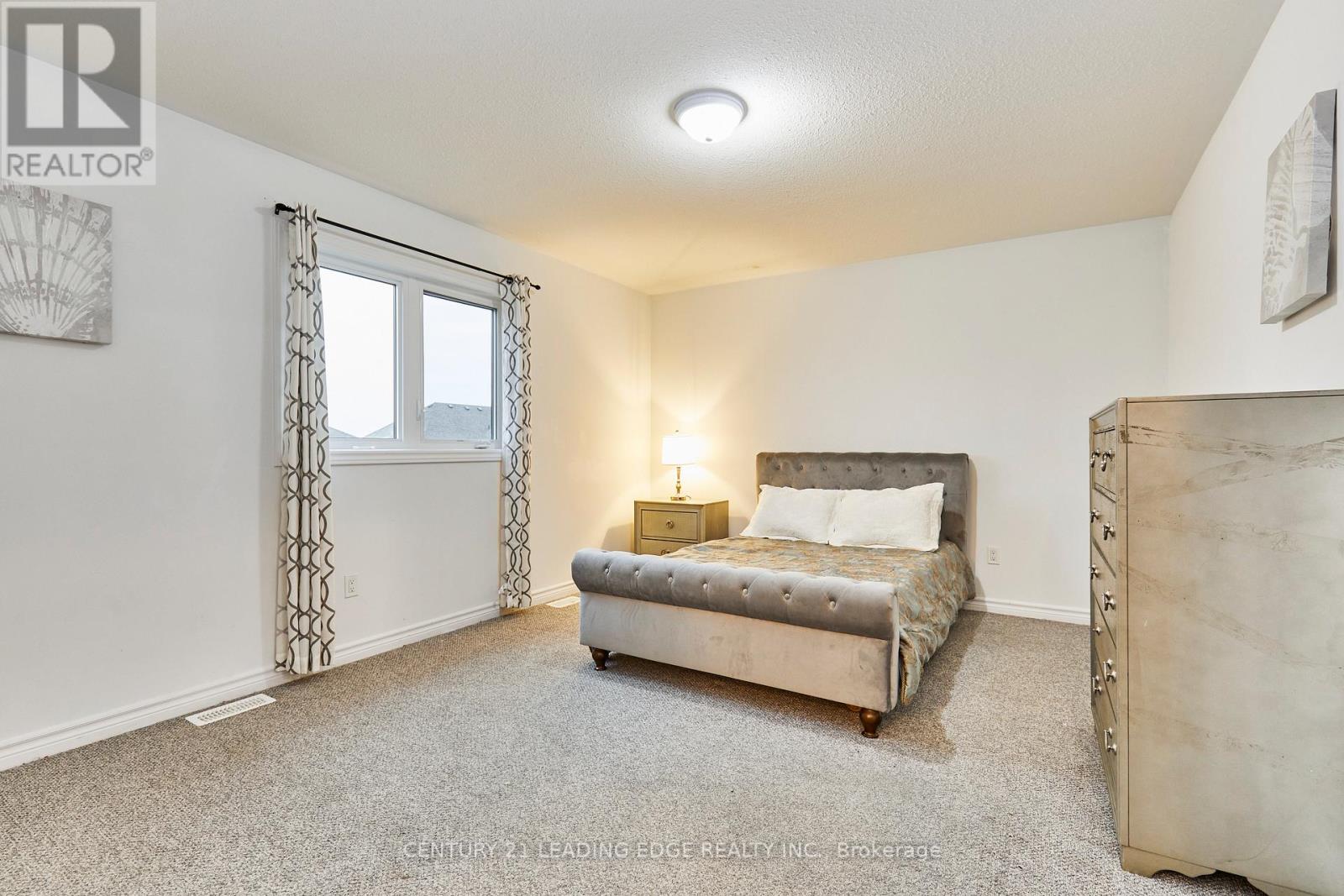 100 Bill Hutchinson Crescent, Clarington, Ontario  L1C 4T5 - Photo 14 - E12518152