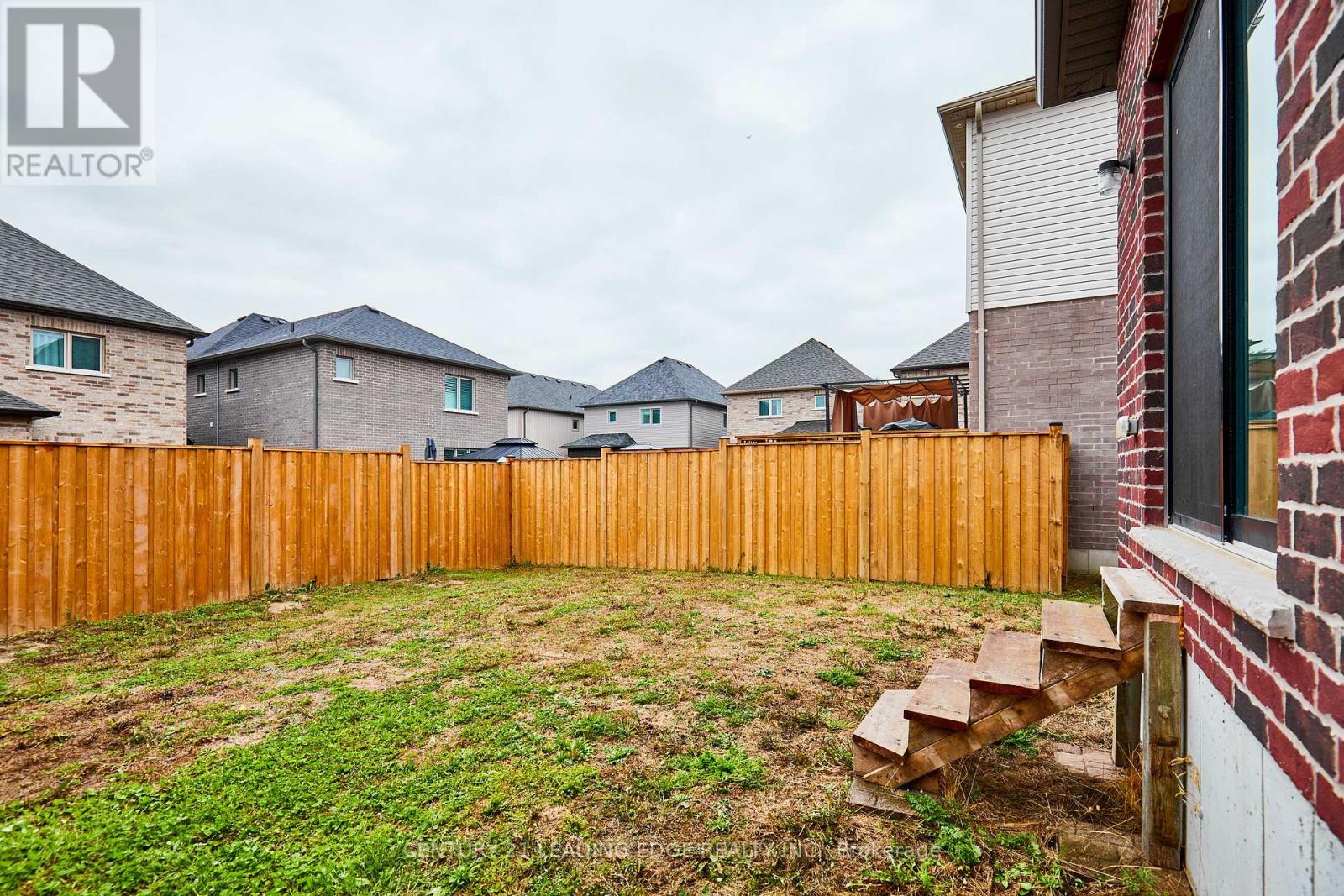 100 Bill Hutchinson Crescent, Clarington, Ontario  L1C 4T5 - Photo 18 - E12518152