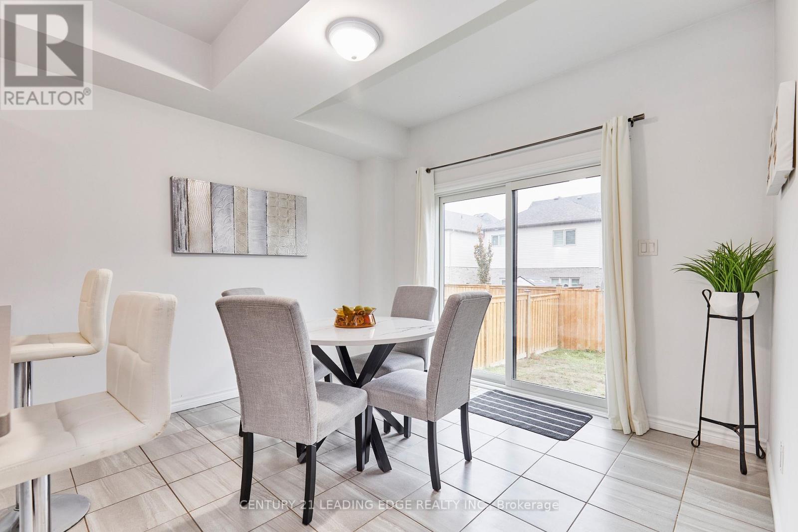 100 Bill Hutchinson Crescent, Clarington, Ontario  L1C 4T5 - Photo 7 - E12518152