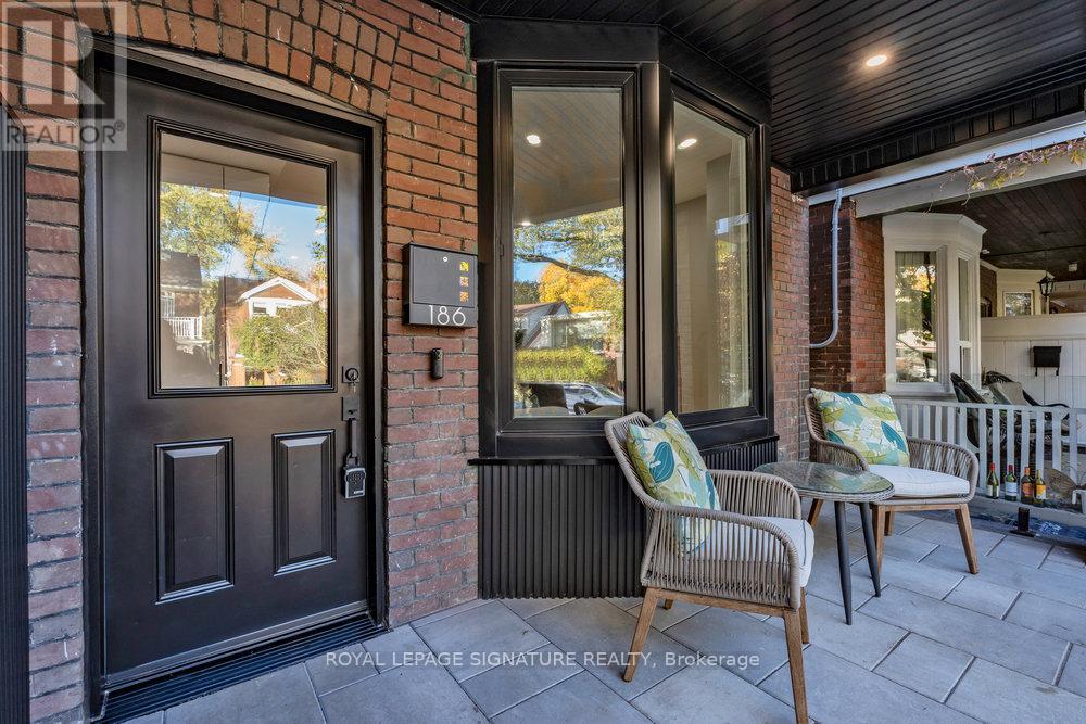 186 Parkmount Road, Toronto, Ontario  M4J 4V6 - Photo 4 - E12518212