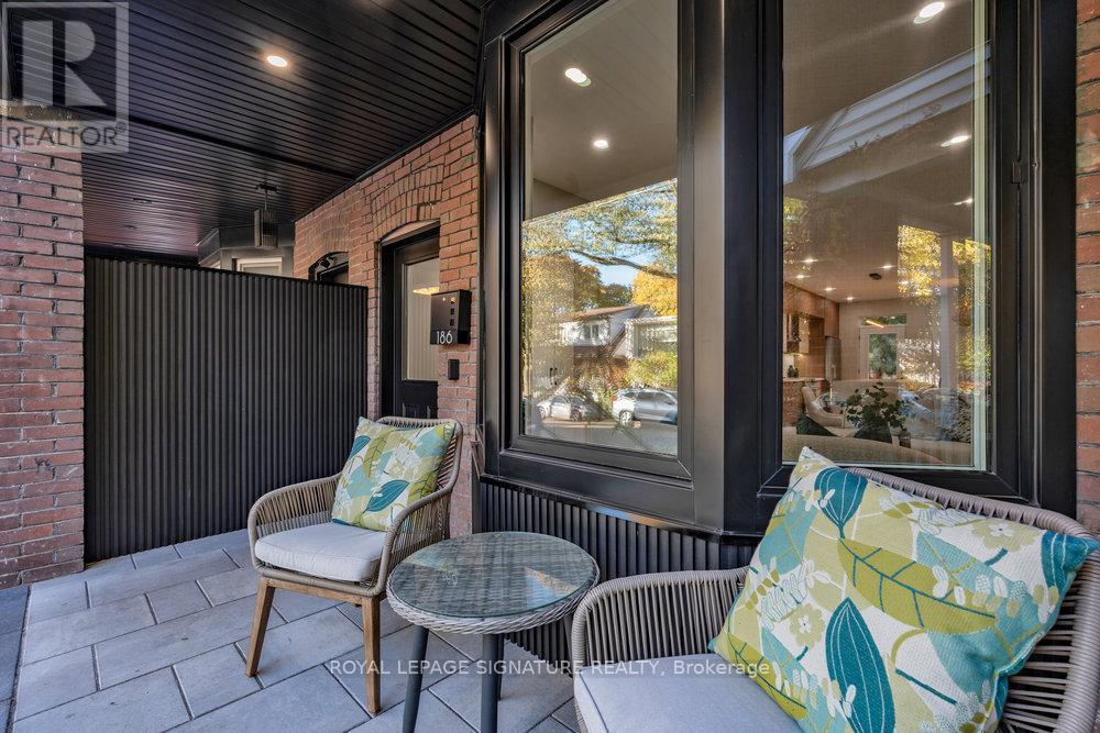 186 Parkmount Road, Toronto, Ontario  M4J 4V6 - Photo 5 - E12518212