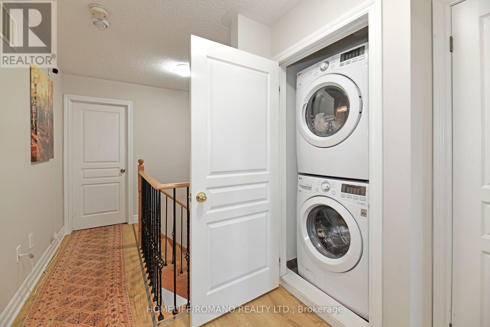 33 Comfort Way, Whitby, Ontario  L1N 2K6 - Photo 19 - E12518252