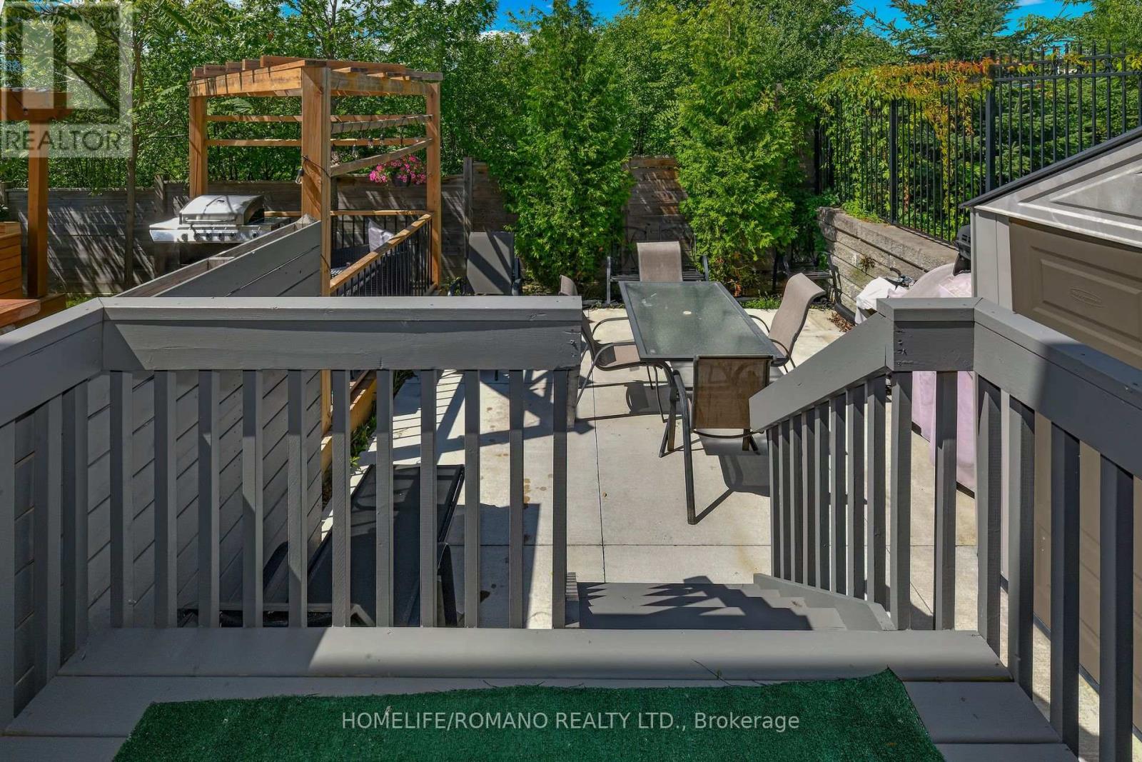 33 Comfort Way, Whitby, Ontario  L1N 2K6 - Photo 22 - E12518252